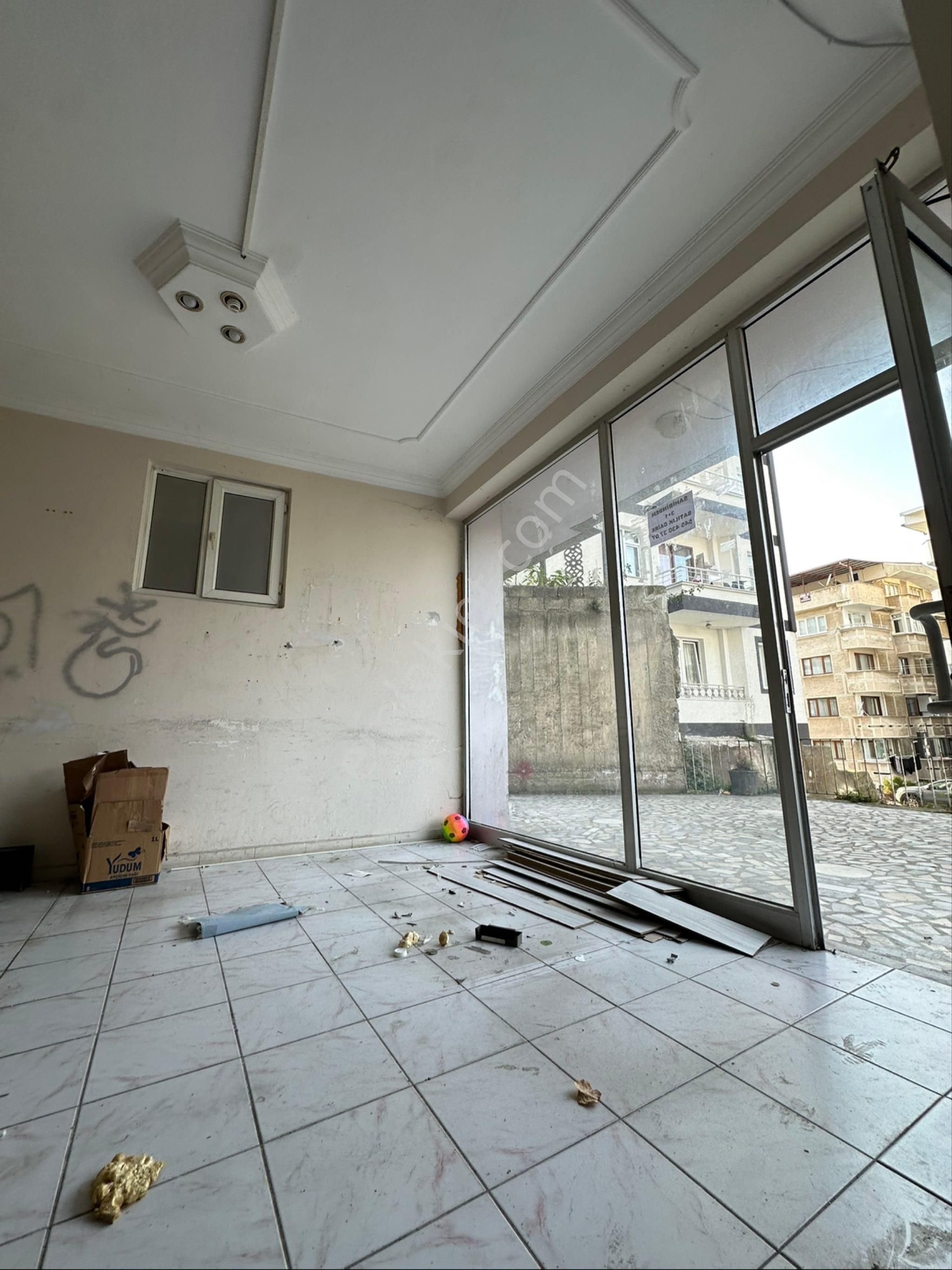 Kiralik Depo Dükkan Olmaz İçeri Bir Kaç Magzemede Atilip Kalinabilir - Görsel 19