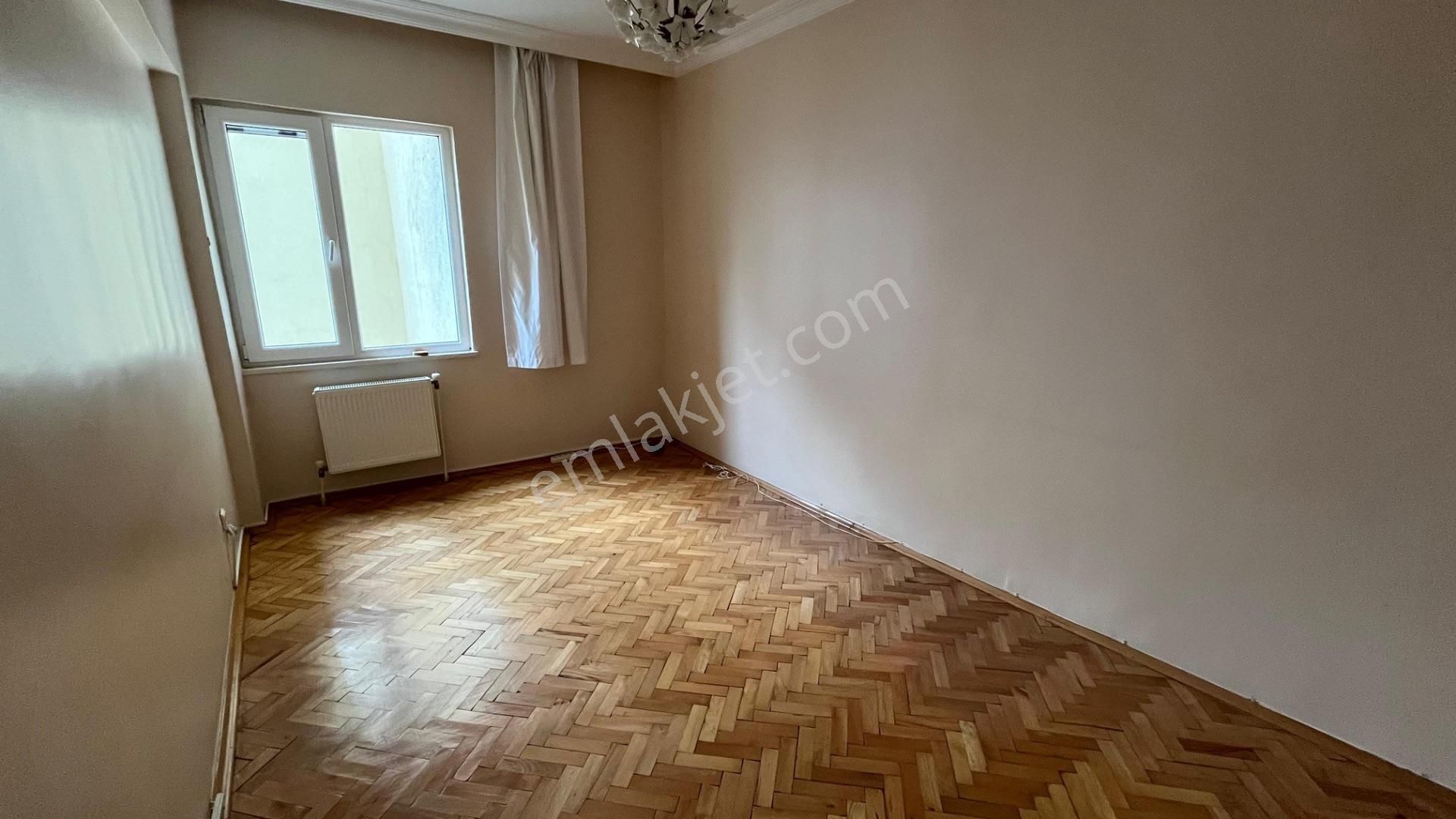 Uğur Mumcu'da Ana Cadde Üzerinde 3+1 Satılık Boş Daire - Görsel 20