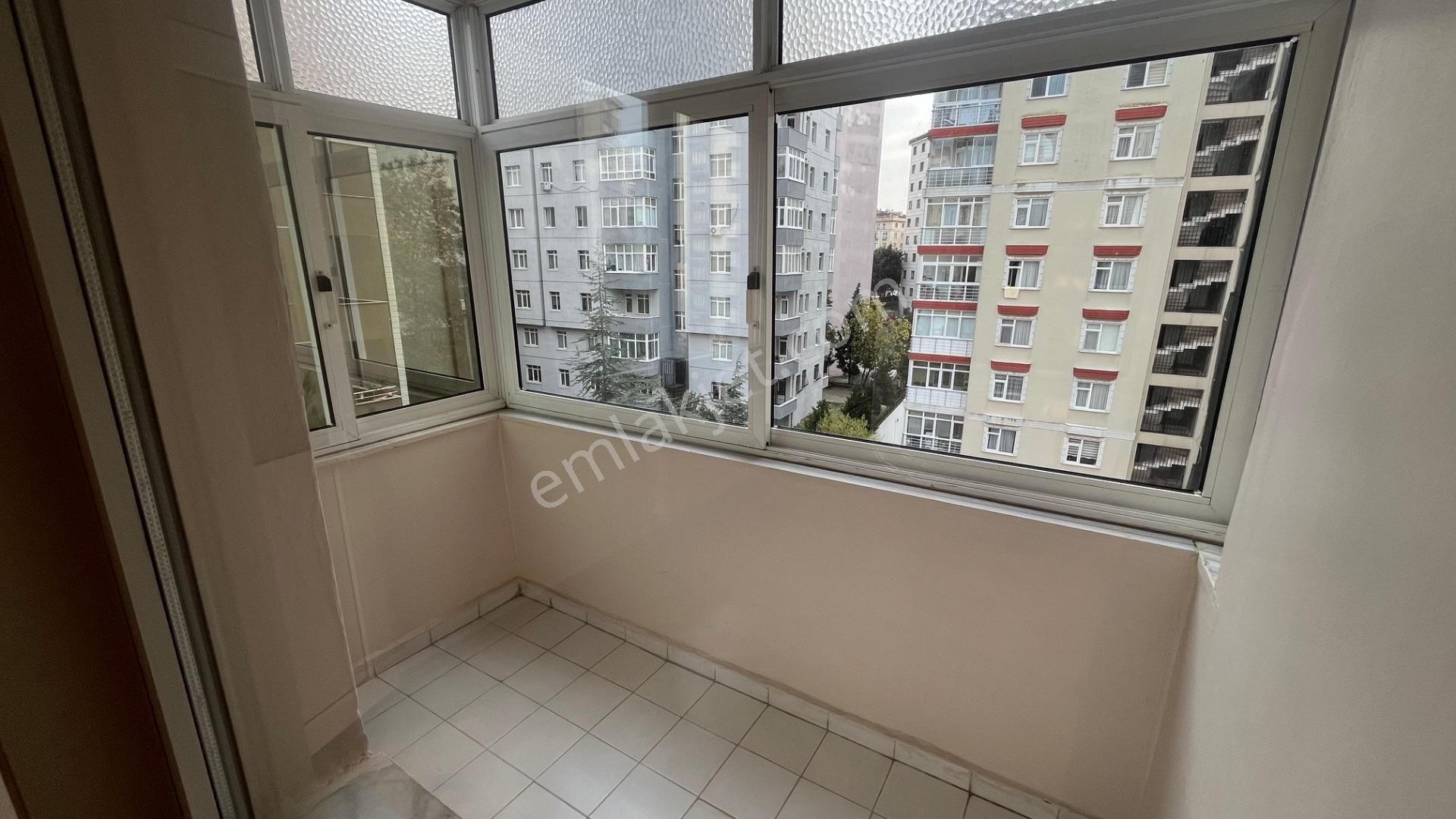 Uğur Mumcu'da Ana Cadde Üzerinde 3+1 Satılık Boş Daire - Görsel 22