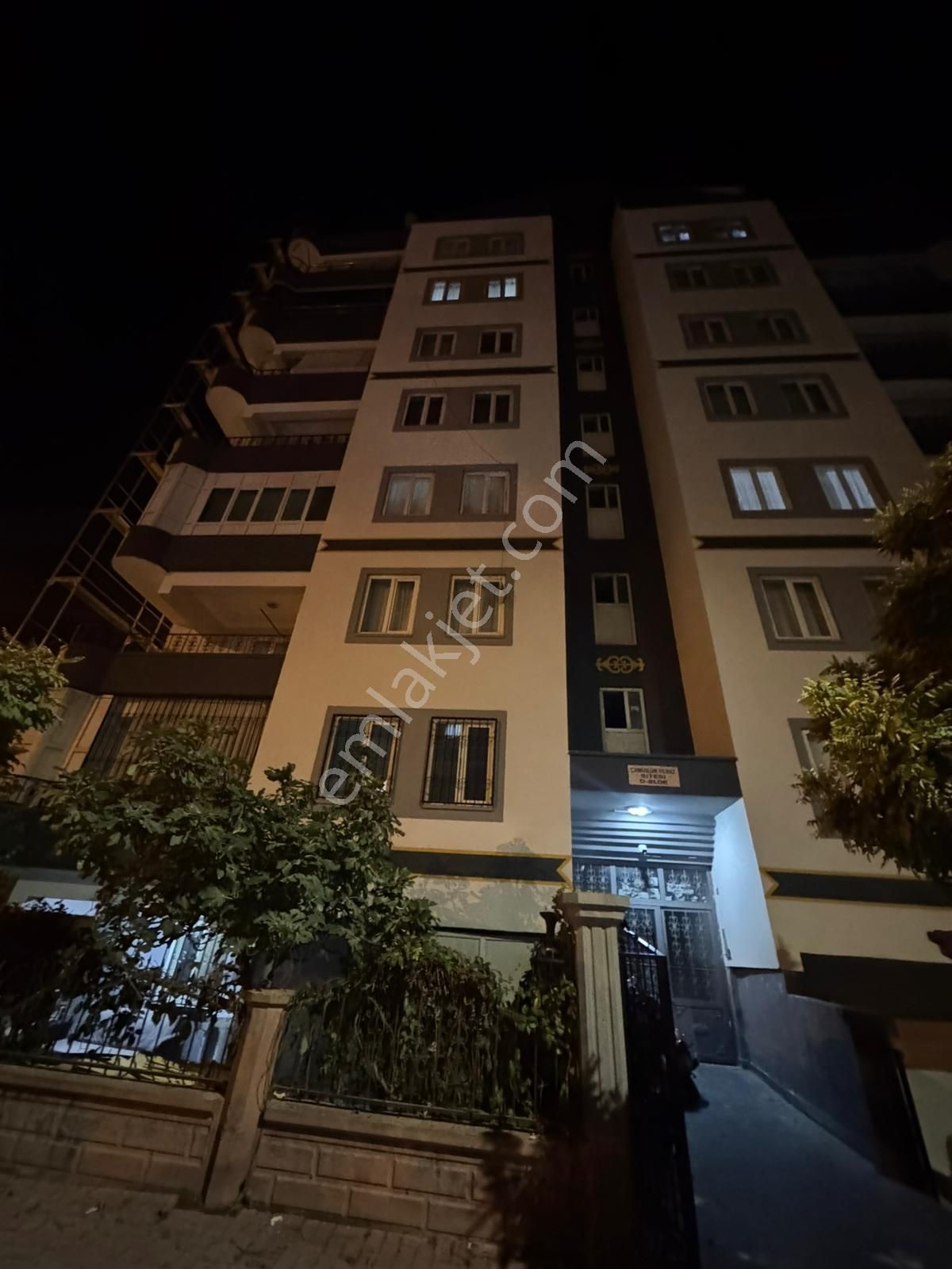 Alibabada 35 Metre De Satılık 3+1 Daire - Görsel 2