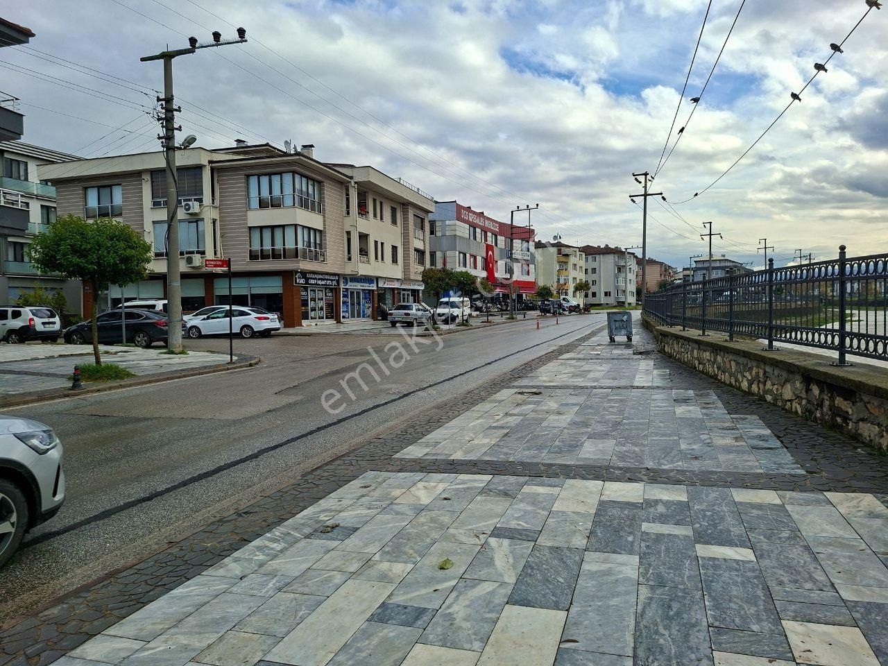Hak Emlak'tan Tam Merkezi Konumda Cedidiye Mah Satılık 3+1 Daire - Görsel 35