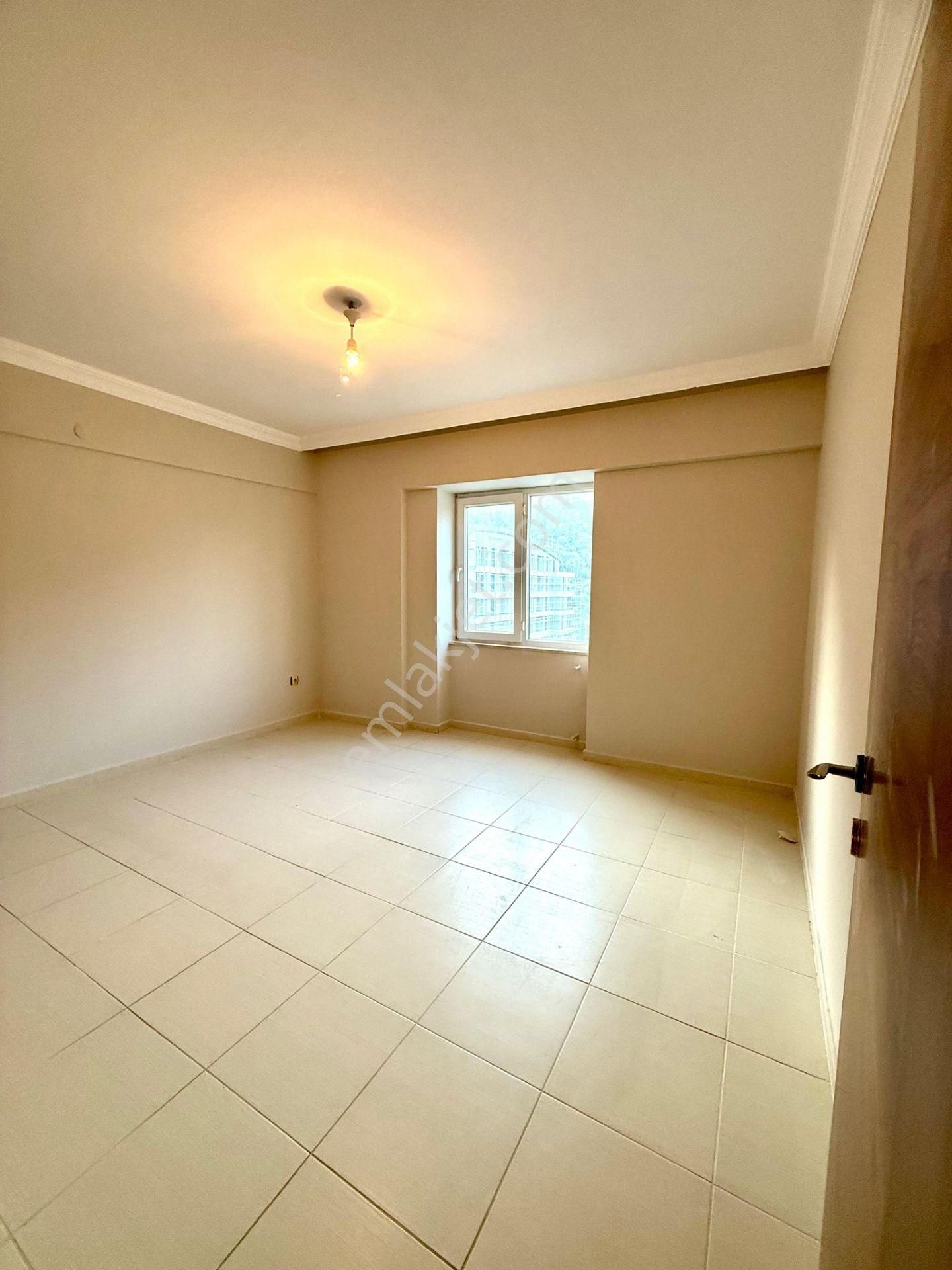 Konyaaltı Tenis Resort Sitesi – 3+1 Daire - Görsel 11