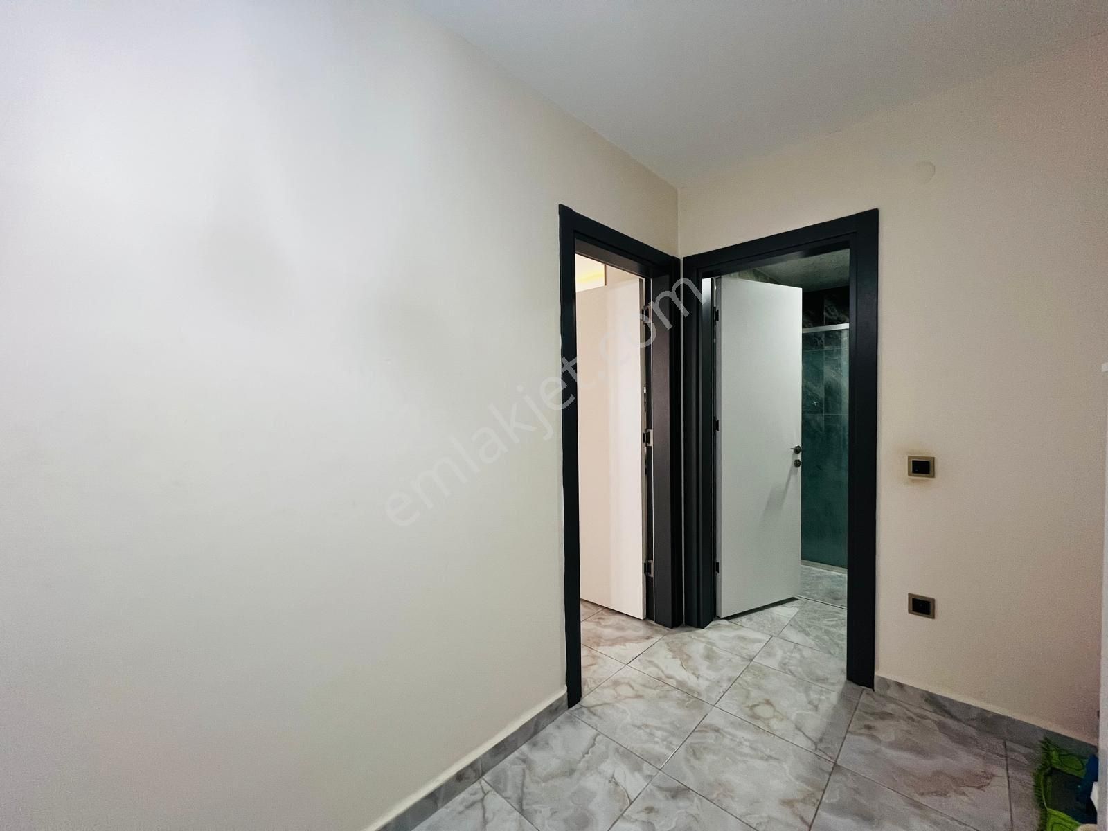 Obada Bölge Hastanesine Karşısı Eşyali Satılık 1+1 Daire - Görsel 14