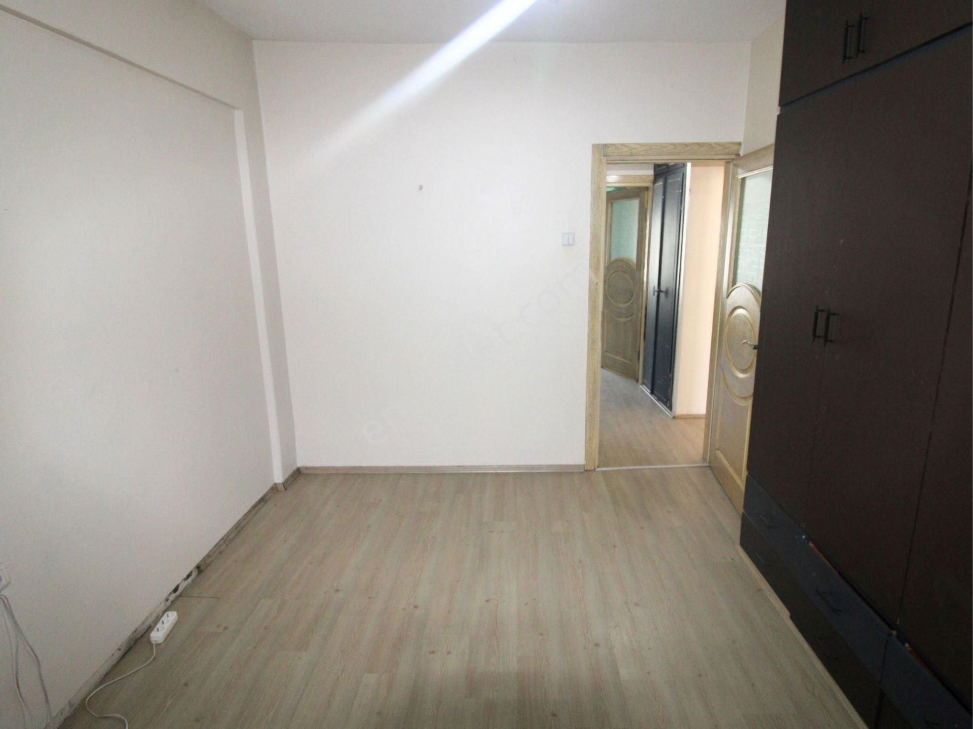 Bahçelievler De 94 M2 Arsa Paylı Kentsel Dönüşüm Fırsatlı 2+1 - Görsel 12