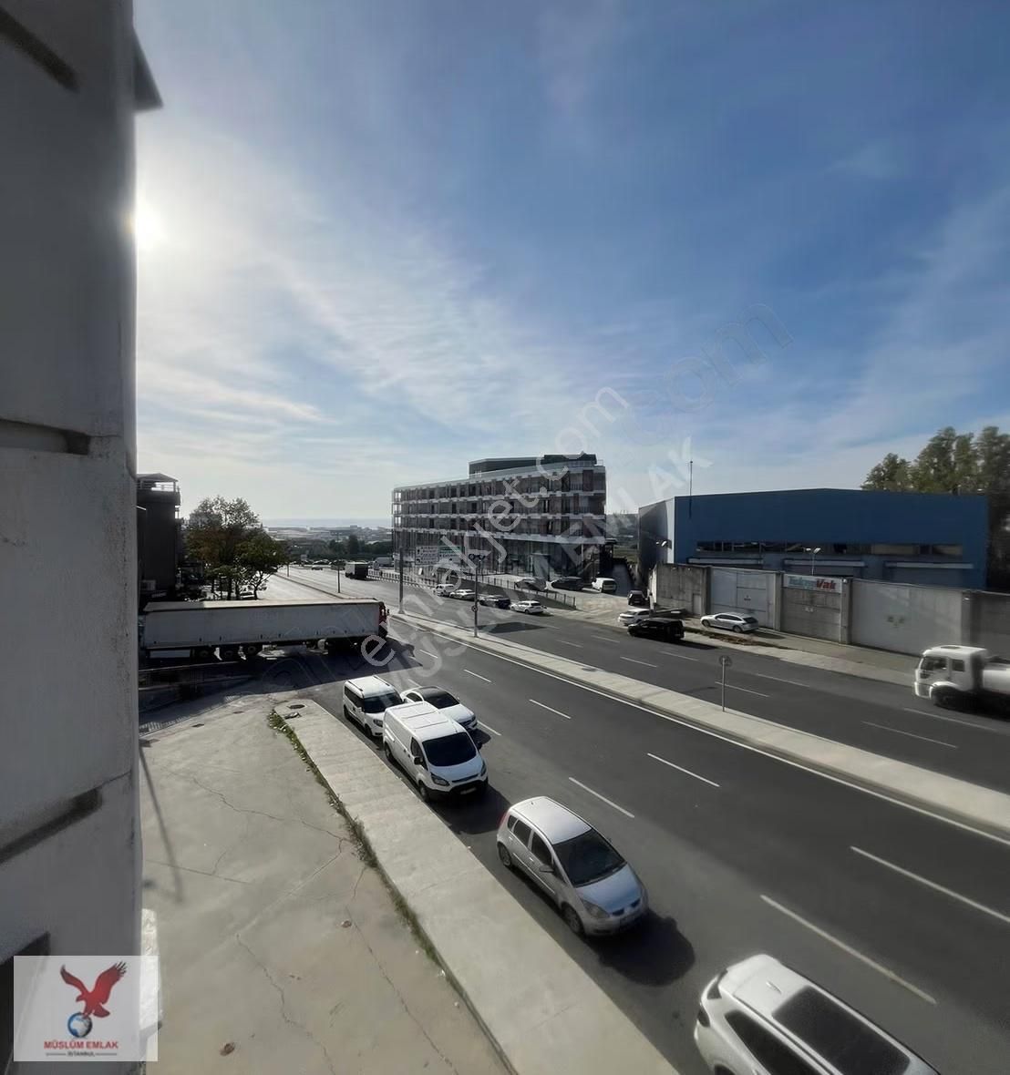 Avcılar Cihangirde Gül Park Sitesinde 2+1 Satılık Ara Kat Daire - Görsel 8