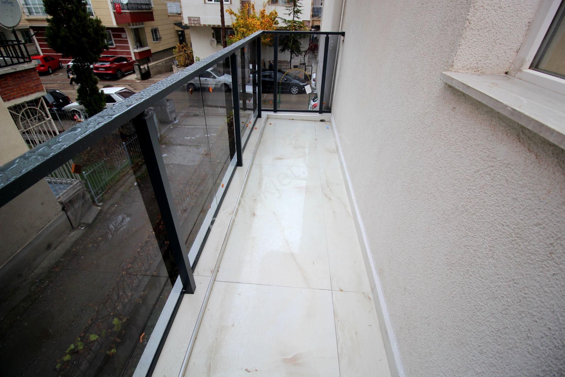 Emre Emlaktan Mareşal Çakmakta Mimari Tasarımlı Oturuma Hazır 3+1 Satılık Daire - Görsel 3