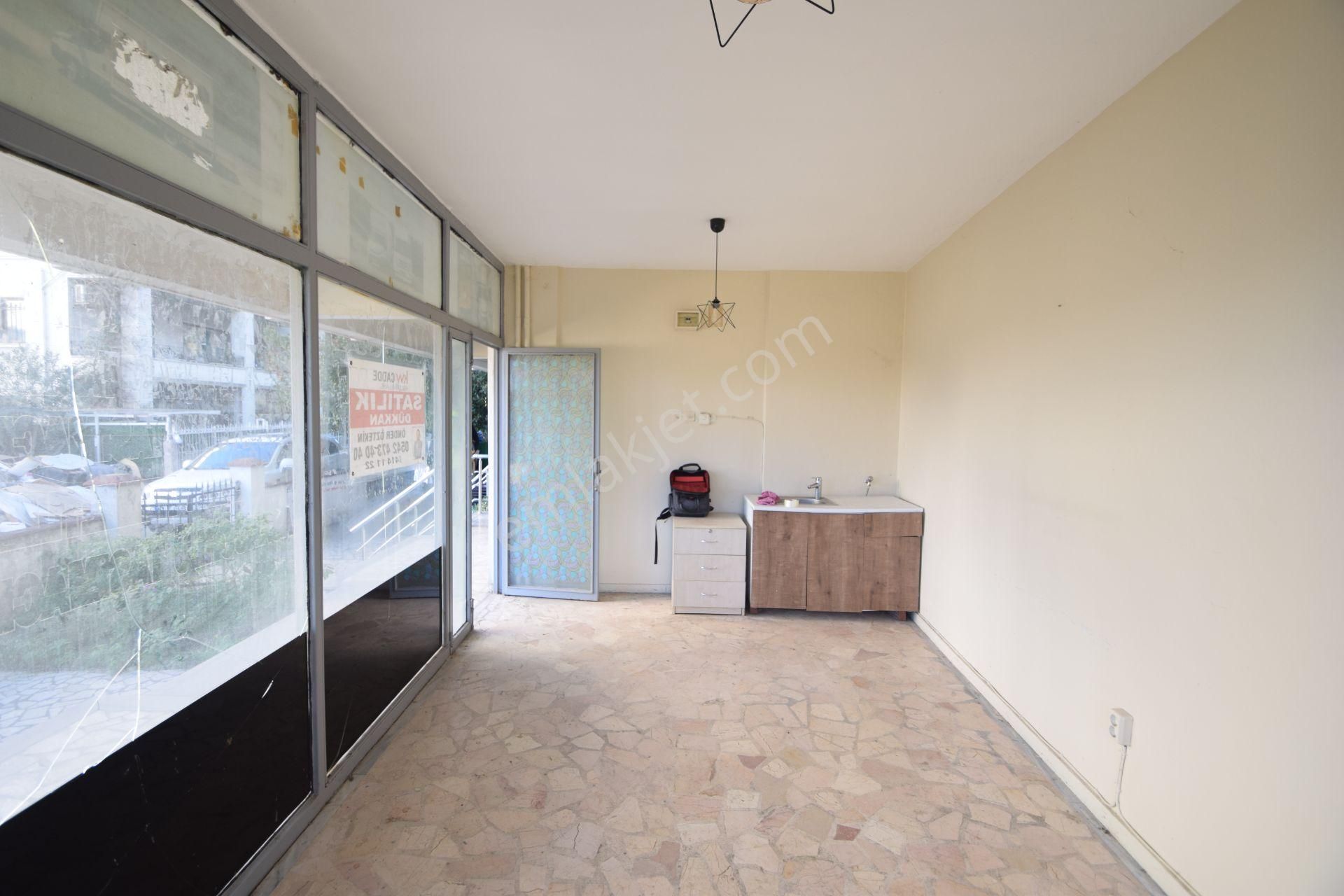 Altıntepede, Eski Bağdat Caddesine Cepheli Satılık Dükkan - Görsel 6