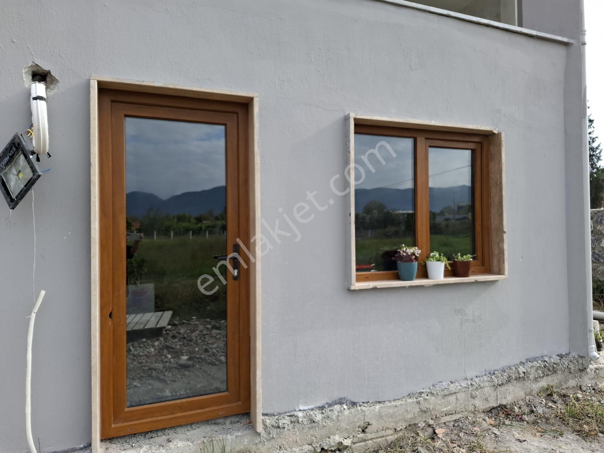 Köyceğiz Döğüşbelende Anayol Üzeri Kiralık Daireler