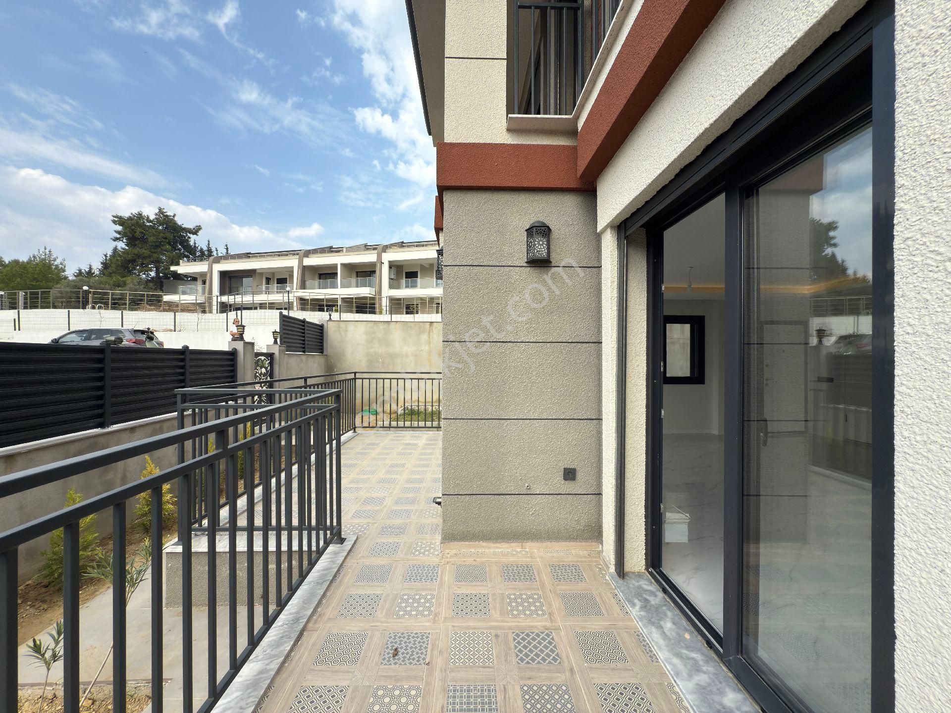 Kuşadası Kadınlar Denizi'nde Özel Havuzlu, Eşsiz Müstakil Yaşam Fırsatı - Görsel 27