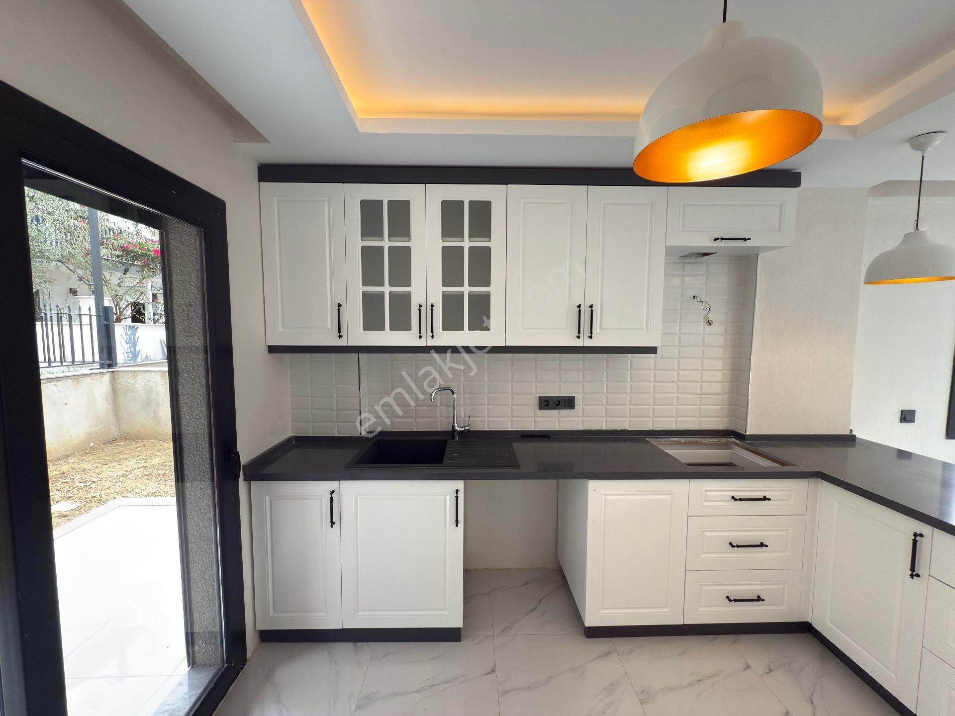 Kuşadası Kadınlar Denizi'nde Özel Havuzlu, Eşsiz Müstakil Yaşam Fırsatı - Görsel 6