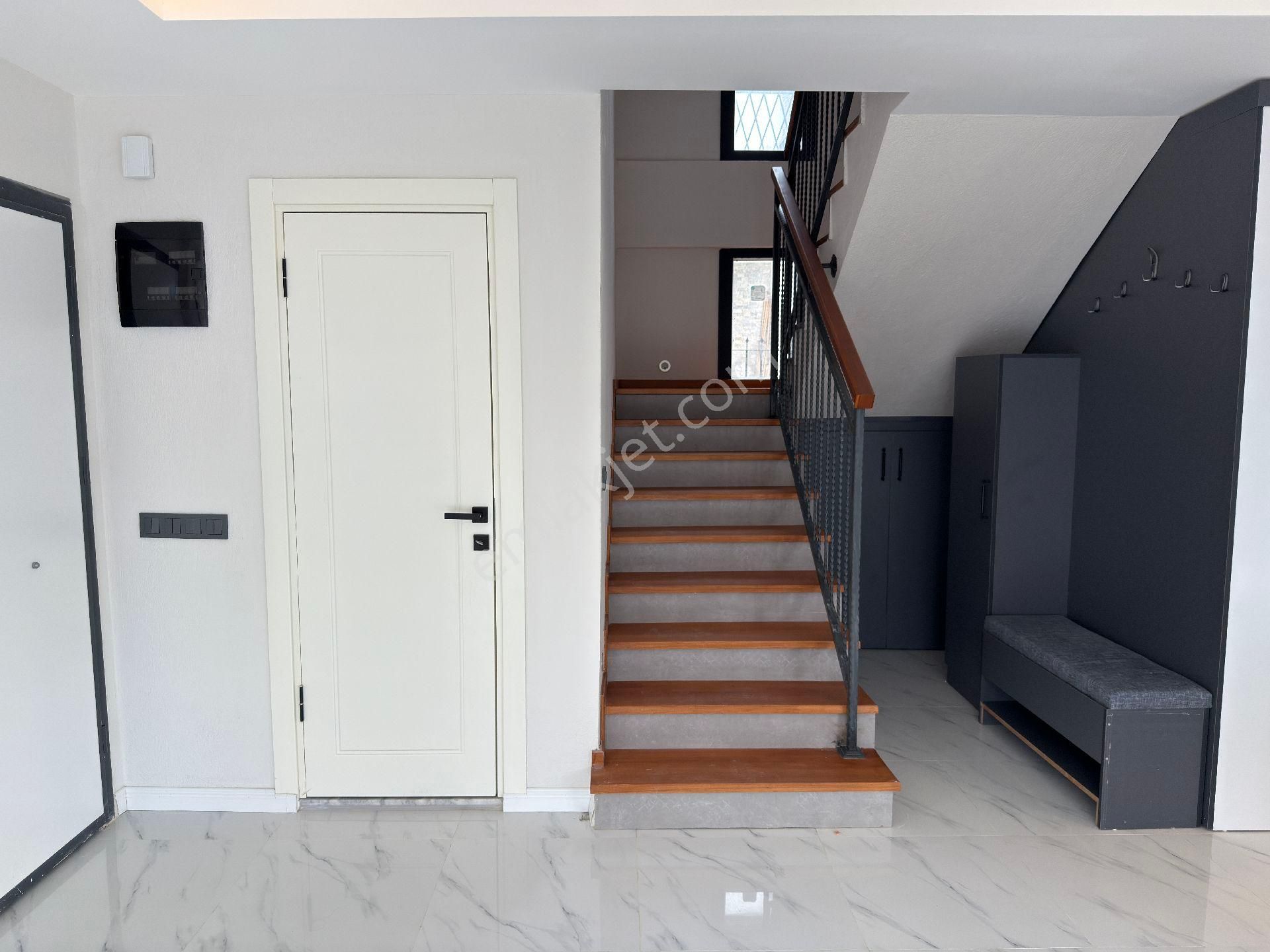 Kuşadası Kadınlar Denizi'nde Özel Havuzlu, Eşsiz Müstakil Yaşam Fırsatı - Görsel 11