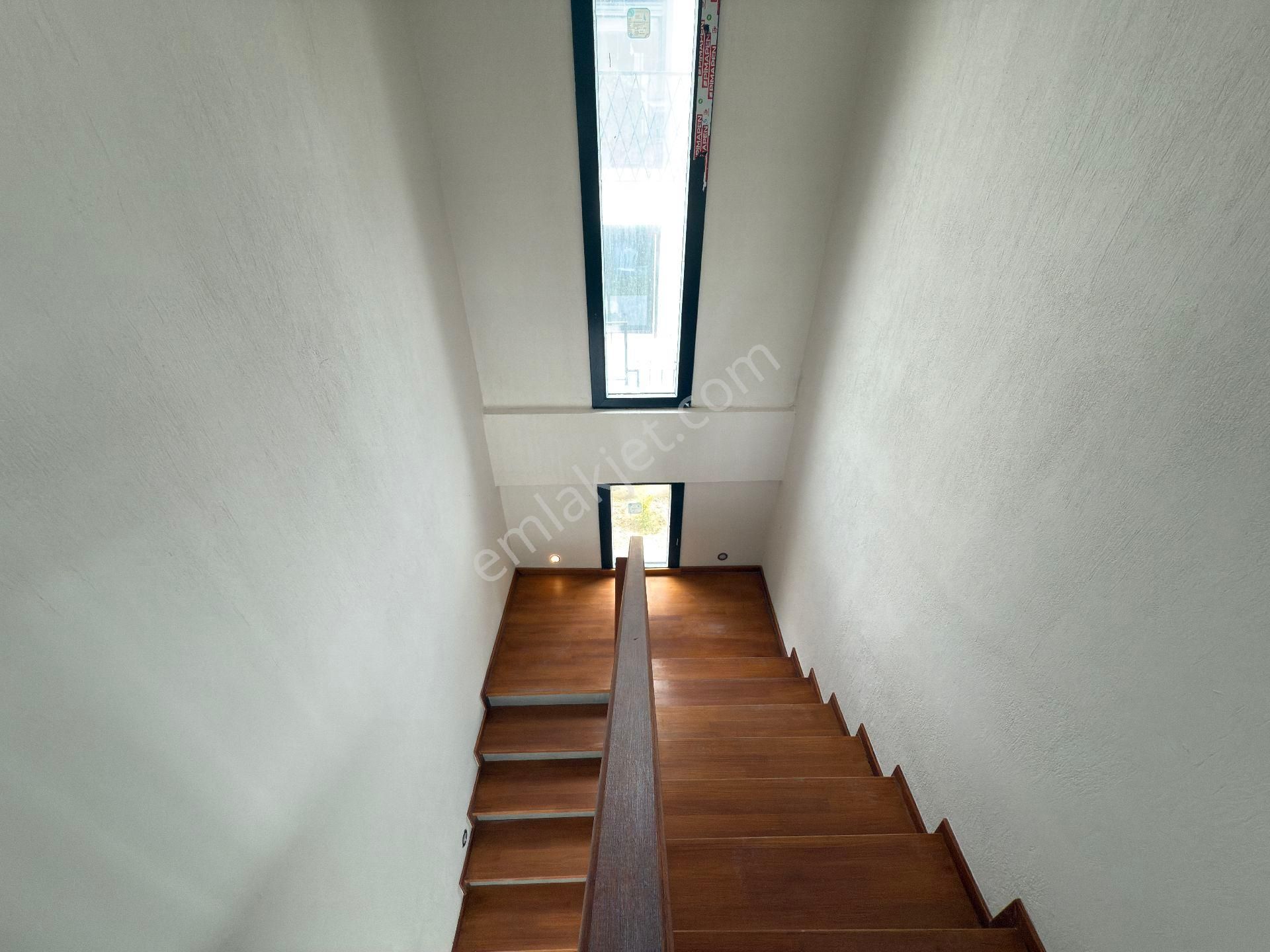 Kuşadası Kadınlar Denizi'nde Özel Havuzlu, Eşsiz Müstakil Yaşam Fırsatı - Görsel 17