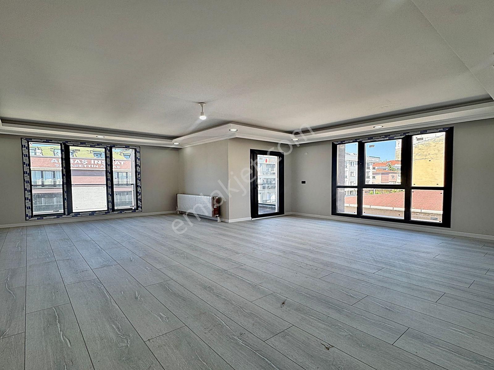 Cadde34 Yapı'dan Eminevime Uygun Sıfır 2+1 Çift Balkonlu, Ebeveyn Banyolu Köşe Cephe Satılık Daire - Görsel 2