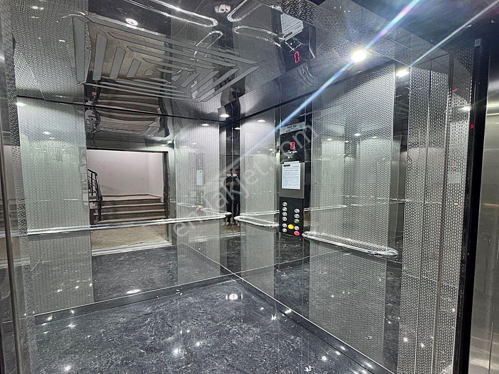 Cadde34 Yapı'dan Eminevime Uygun Sıfır 2+1 Çift Balkonlu, Ebeveyn Banyolu Köşe Cephe Satılık Daire - Görsel 8