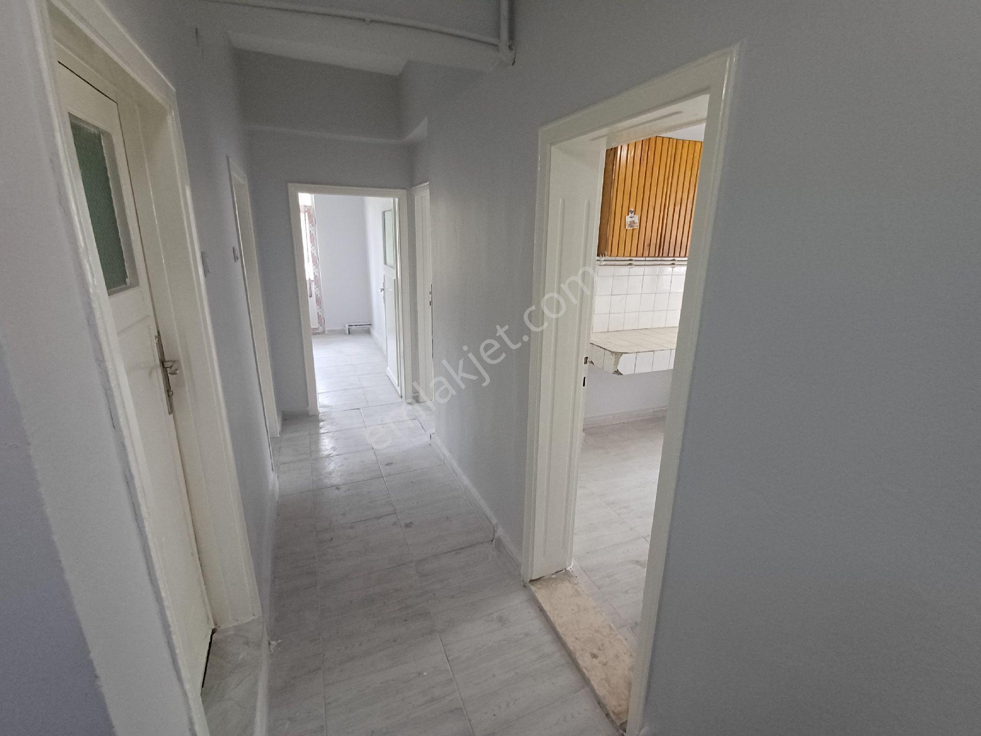 Kiralık 2+1 Ofis Rızvanağa Cad Özemek Apt Diyarbakır - Görsel 3
