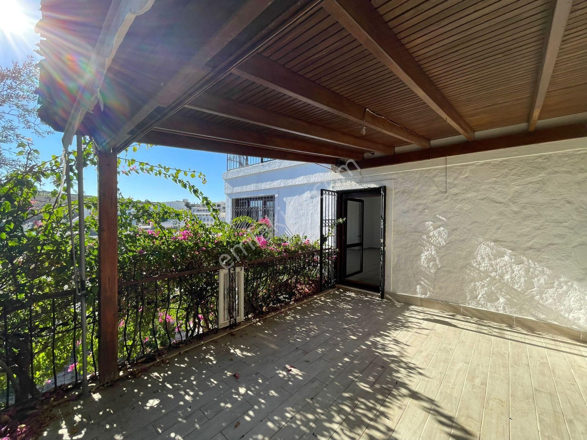 🌊 Bodrum Bardakçı’da Muhteşem Deniz Manzaralı Kiralık Dubleks - Görsel 12