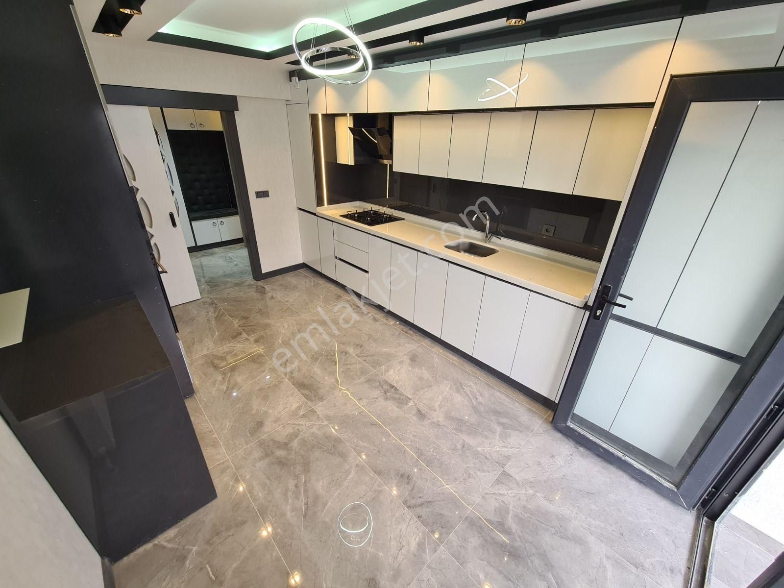 Burç Mah. Özenle Dekore Edilmiş Delux Yapılı Sıfır 3+1'ler - Görsel 6