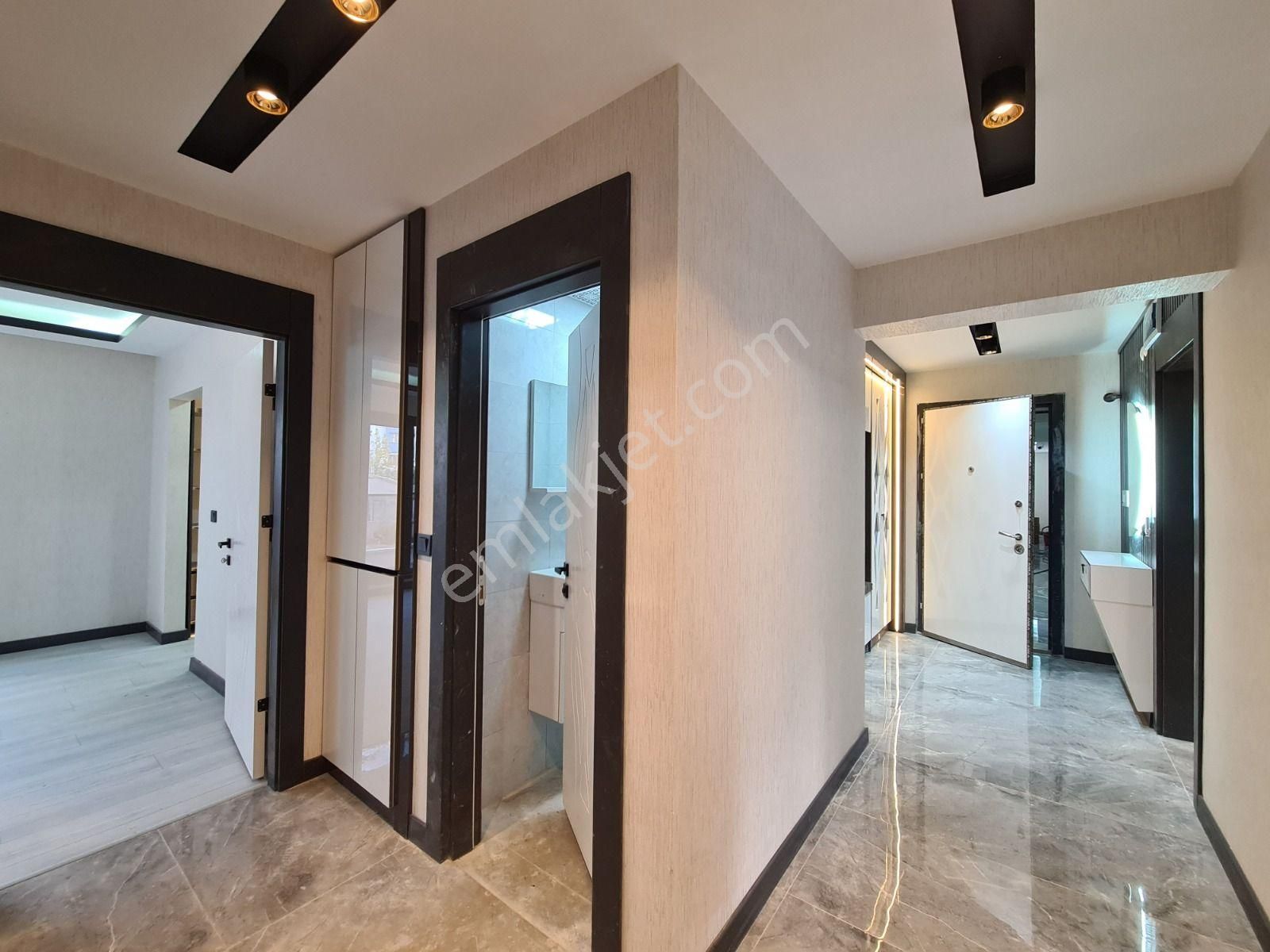 Burç Mah. Özenle Dekore Edilmiş Delux Yapılı Sıfır 3+1'ler - Görsel 19