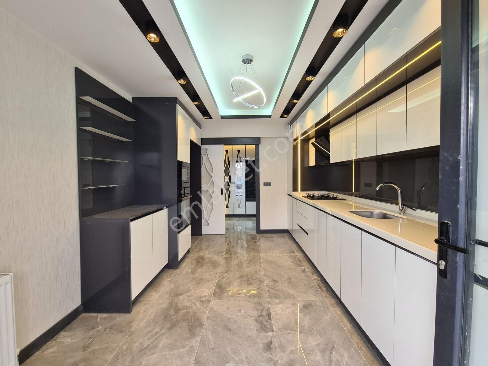 Burç Mah. Özenle Dekore Edilmiş Delux Yapılı Sıfır 3+1'ler - Görsel 3