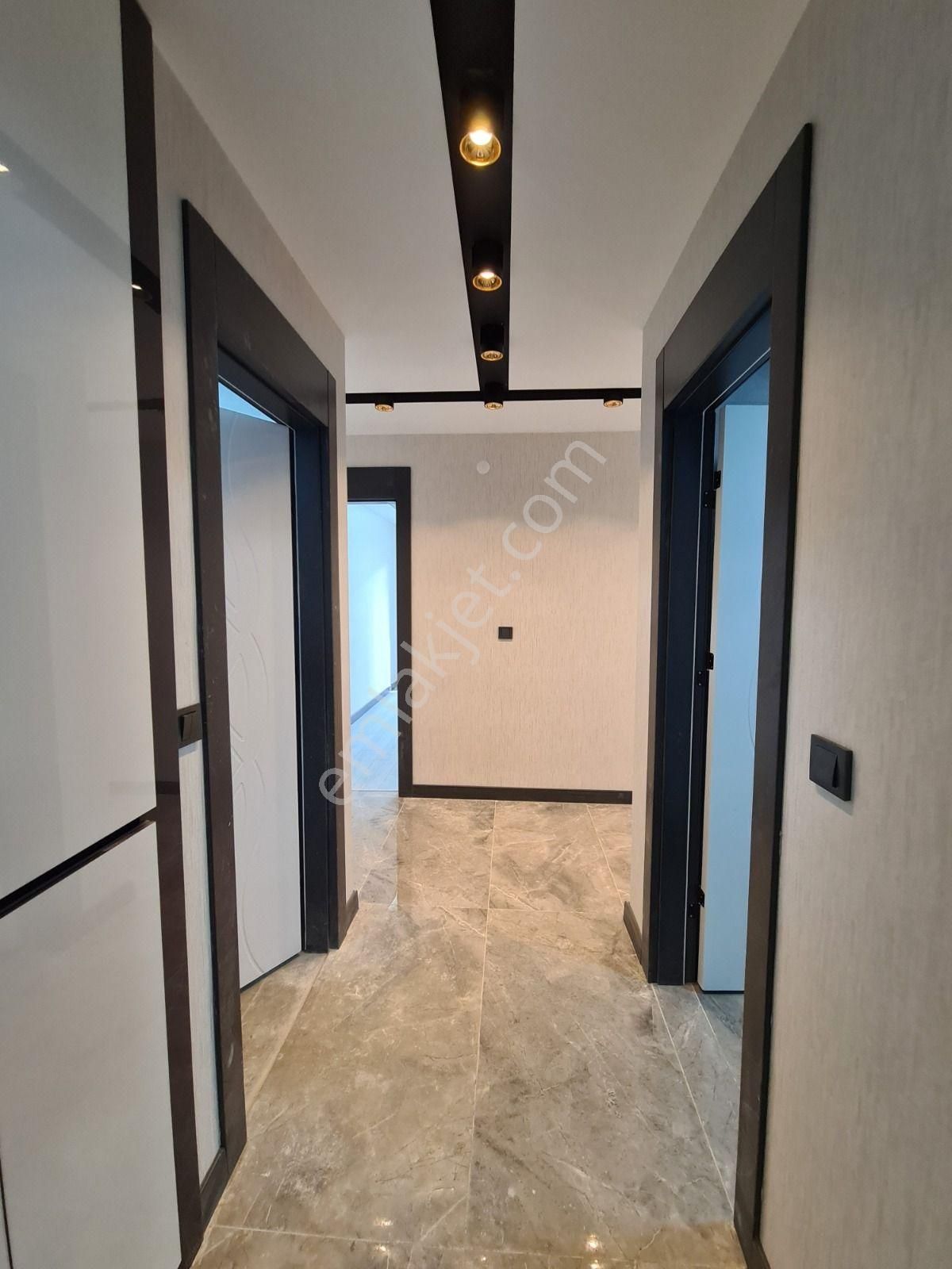 Burç Mah. Özenle Dekore Edilmiş Delux Yapılı Sıfır 3+1'ler - Görsel 35