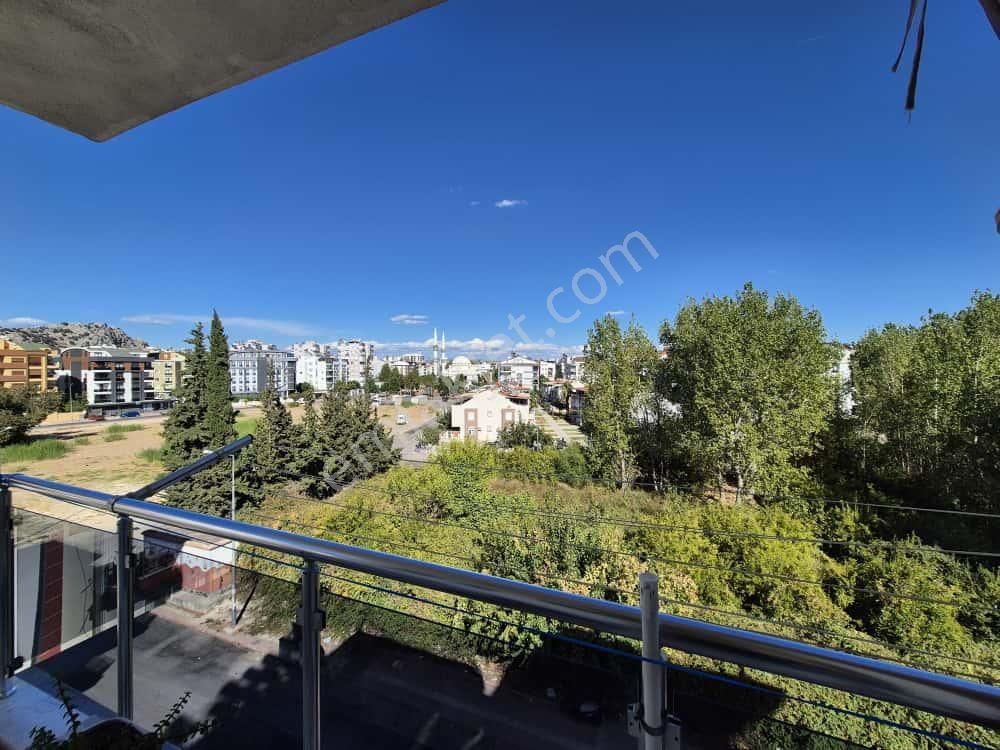 Sahibinden Konyaaltı Hurma Mah. En Gözde Sitesinde Satılık 4+1 Dubleks Daire - Görsel 10