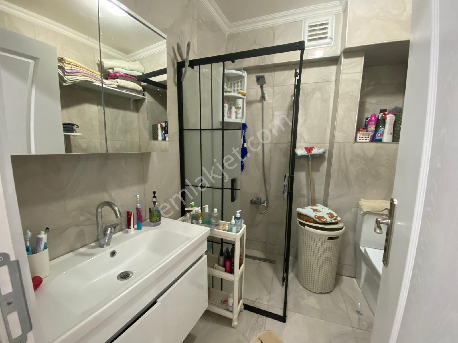 Gaziosmanpaşa Bağlarbaşı Mahallesinde 2+1/85m2/1. Kat/ Satılık Daire - Görsel 11