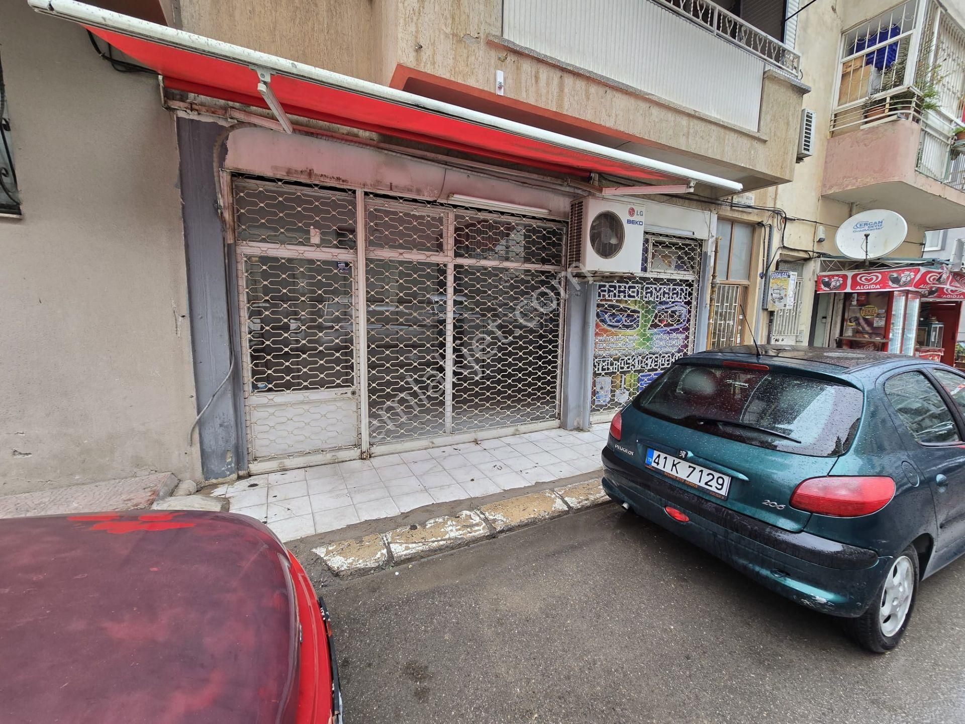 Balçovada Otobüs Yolu Üzeri 30 M.kare Satılık Dükkan - Görsel 3