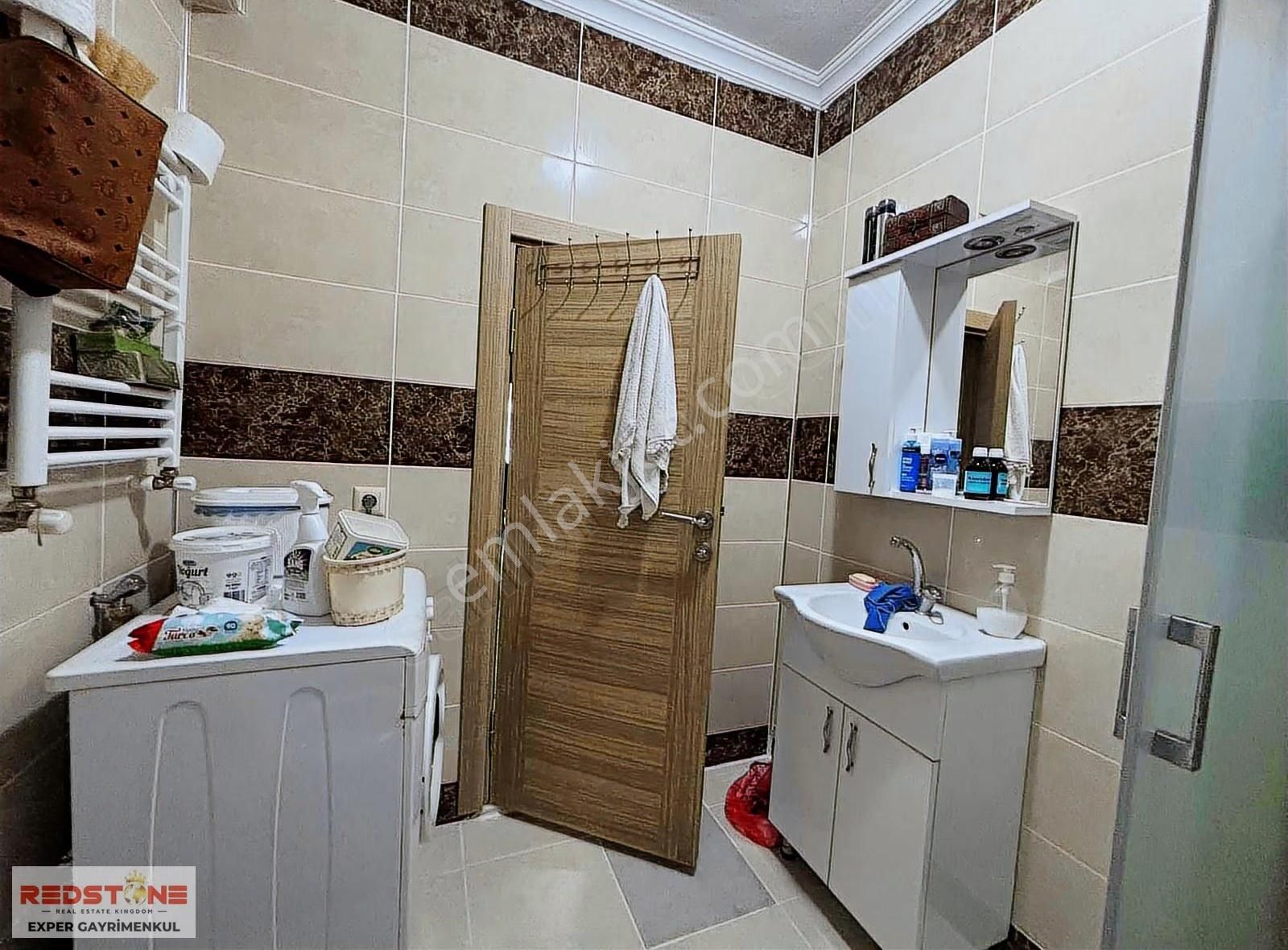 Havuzlu Sitede Ara Kat Kombili Cam Balkonlu 2+1 Satılık Daire - Görsel 7