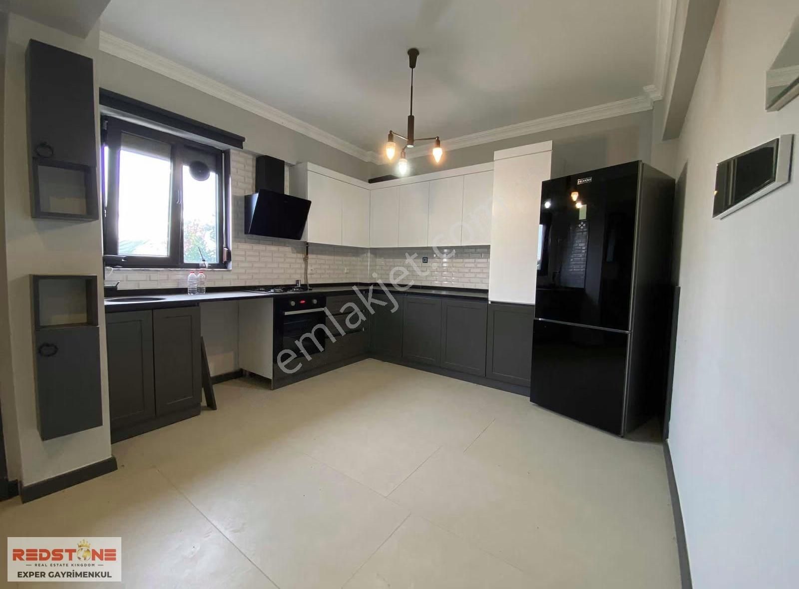 Karasu'da Eşsiz 4+1 Villa Müstakil Bahçeli Müstakil Girişli - Görsel 3