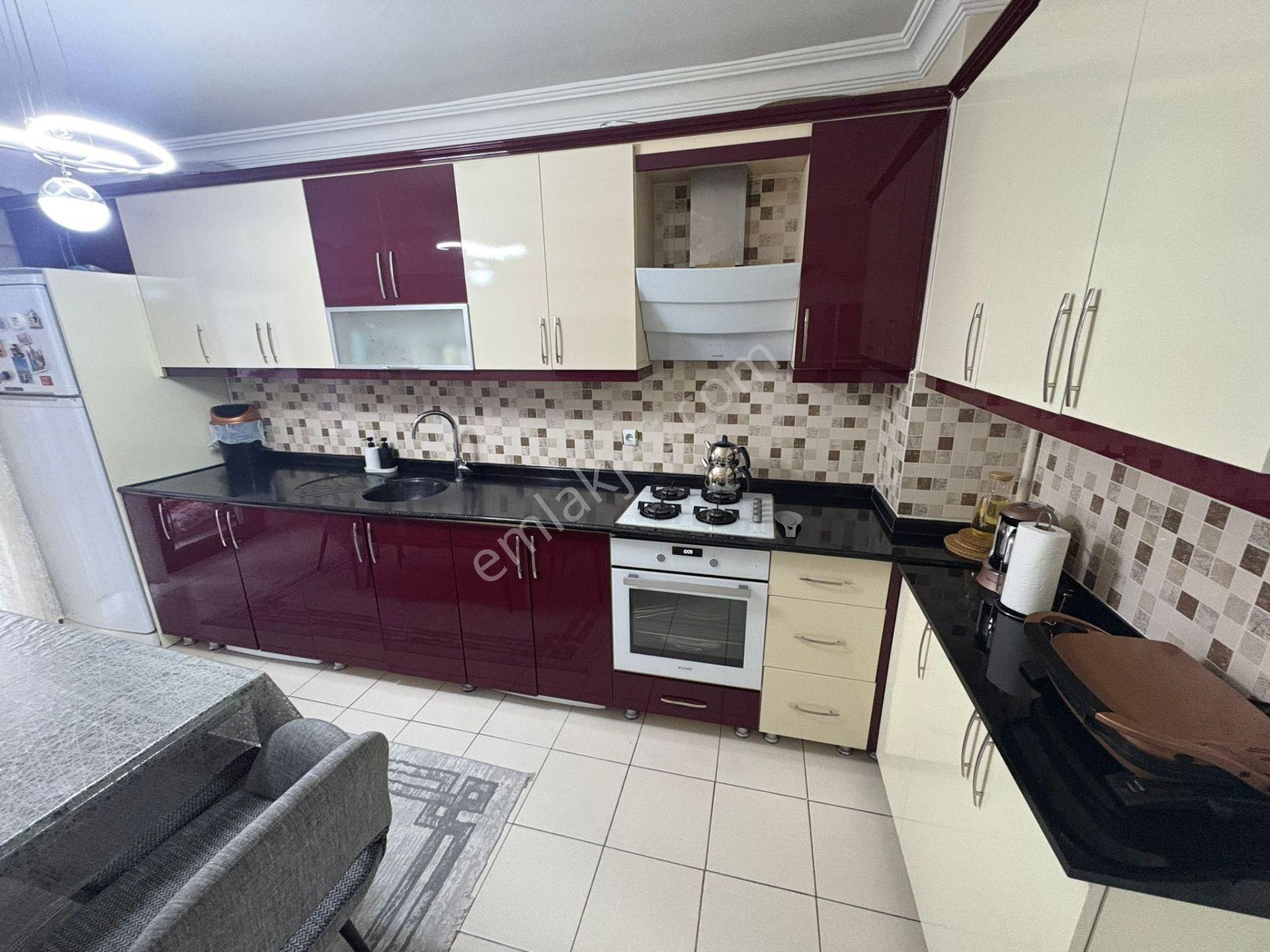 Hayal'den Pınarbaşı Mh^de Geniş E. Banyolu Çift Balkonlu Ultra Lüx 3+1 Fırsat Daire !