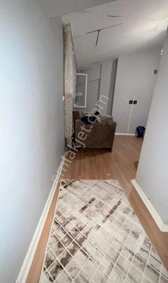 Altınışık'tan Satılık Daire Eşyalı - Görsel 5