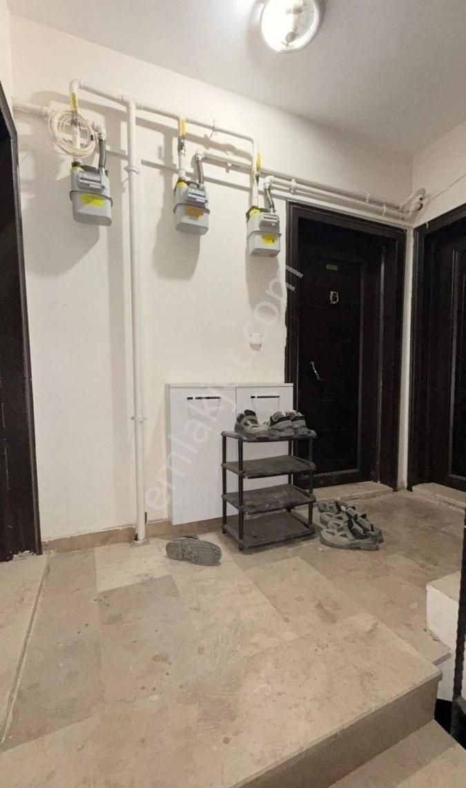 Altınışık'tan Satılık Daire Eşyalı