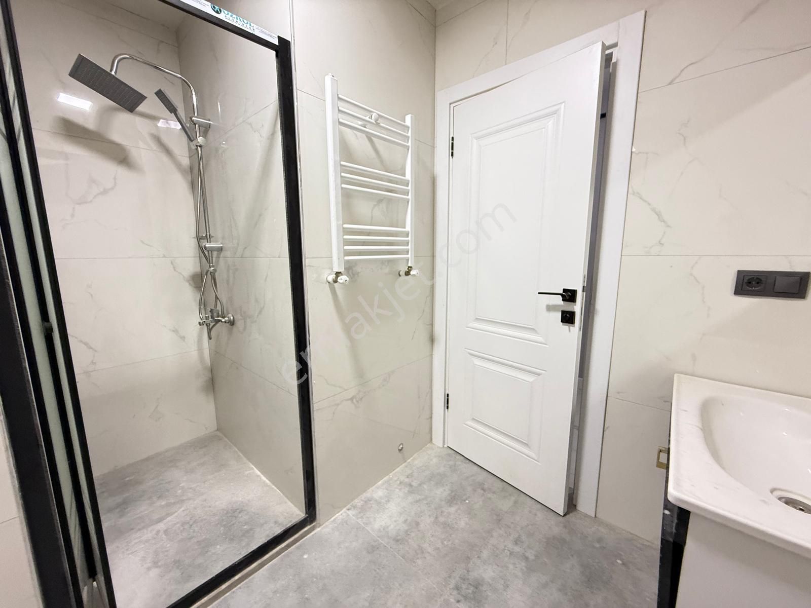 Satılık 5+1 Çatı Dubleks 185m2 Yenidoğan Merkezde - Görsel 9