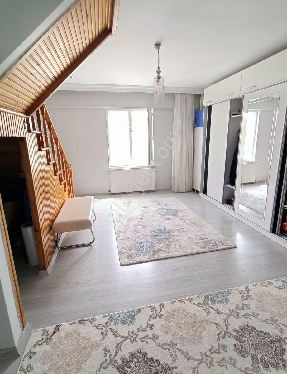 Muhittin Mahallesinde 6+2 Dubleks Daire - Görsel 24