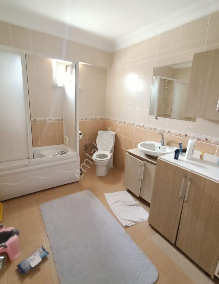 Muhittin Mahallesinde 6+2 Dubleks Daire - Görsel 13