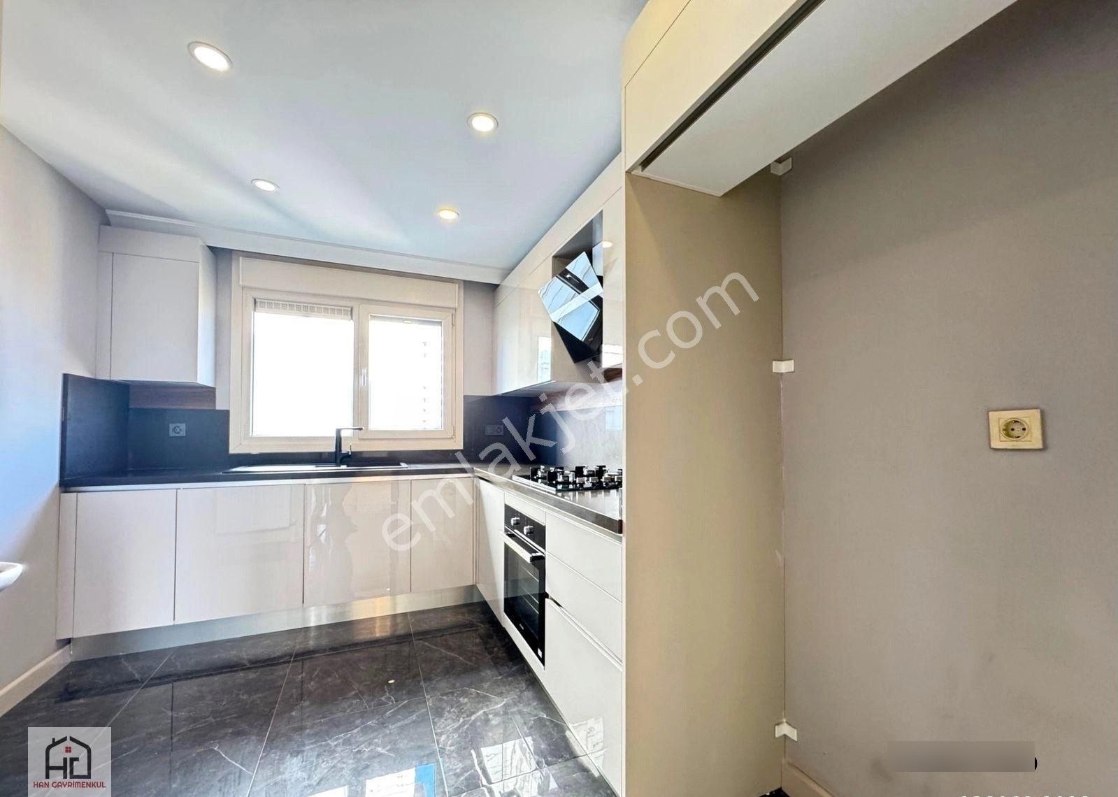 Suadiye Marmaraya Yakın 3+1 Site Özellikli Fırsat - Görsel 12