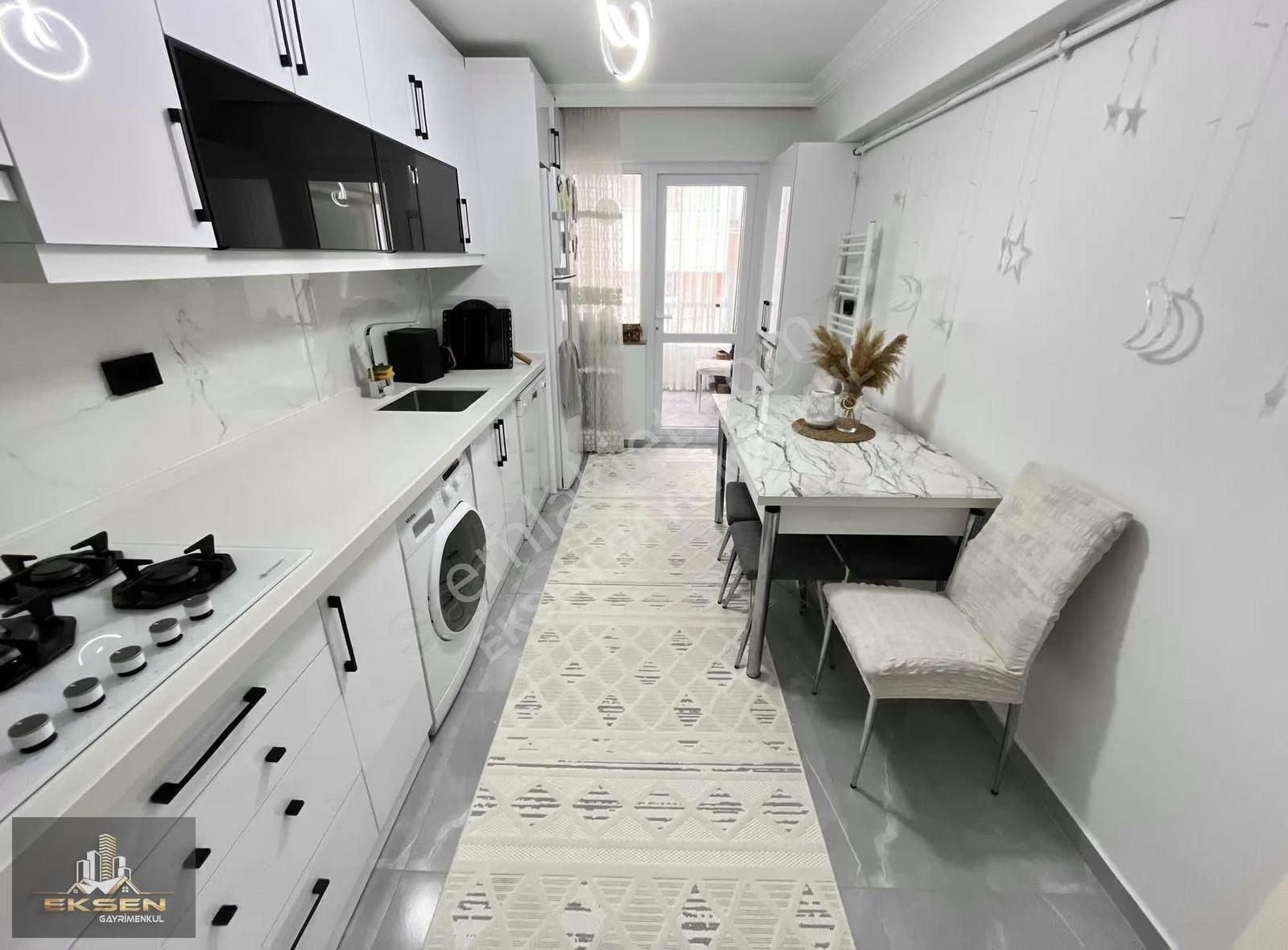 Eksen'den Ful Yapılı Kat Konumunda Fırsat 3+1 Daire