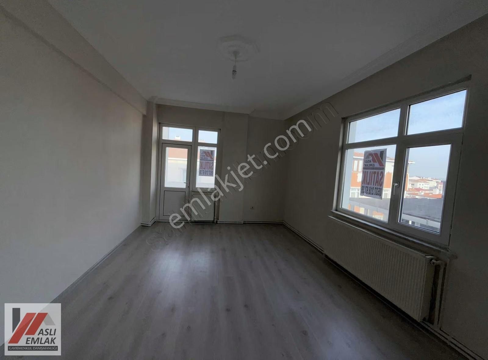 Aslı Emlak'tan Satılık Masrafsız Geniş Daire - Görsel 2