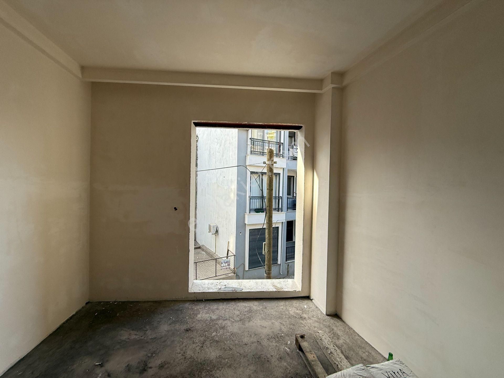 Seferihisar Hıdırlık’ta Kent Merkezinde Teraslı Ve Avlulu Müstakil Dubleks Villa - Görsel 11