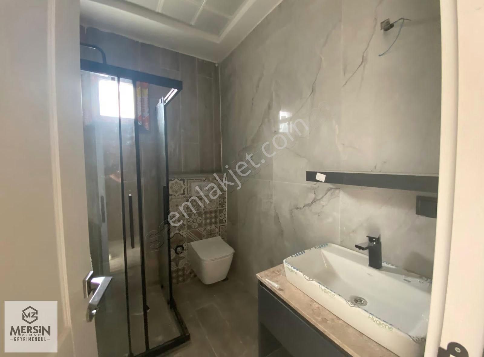 75. Yıl Mahallesinde Merkezi Konumda, İhtiyaçlarınıza Bir Adım - Görsel 19