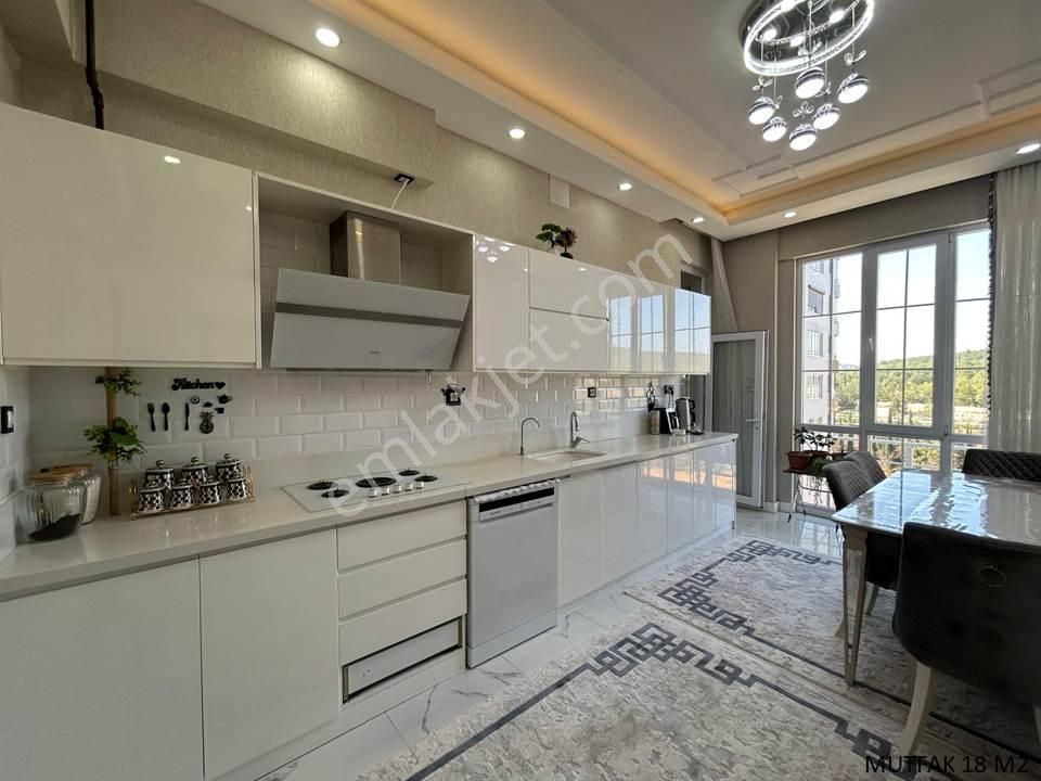 Repa Gayrimenkul Songül Gözcü'den Şehirgösteren Mh.'de 3+1 Daire - Görsel 3