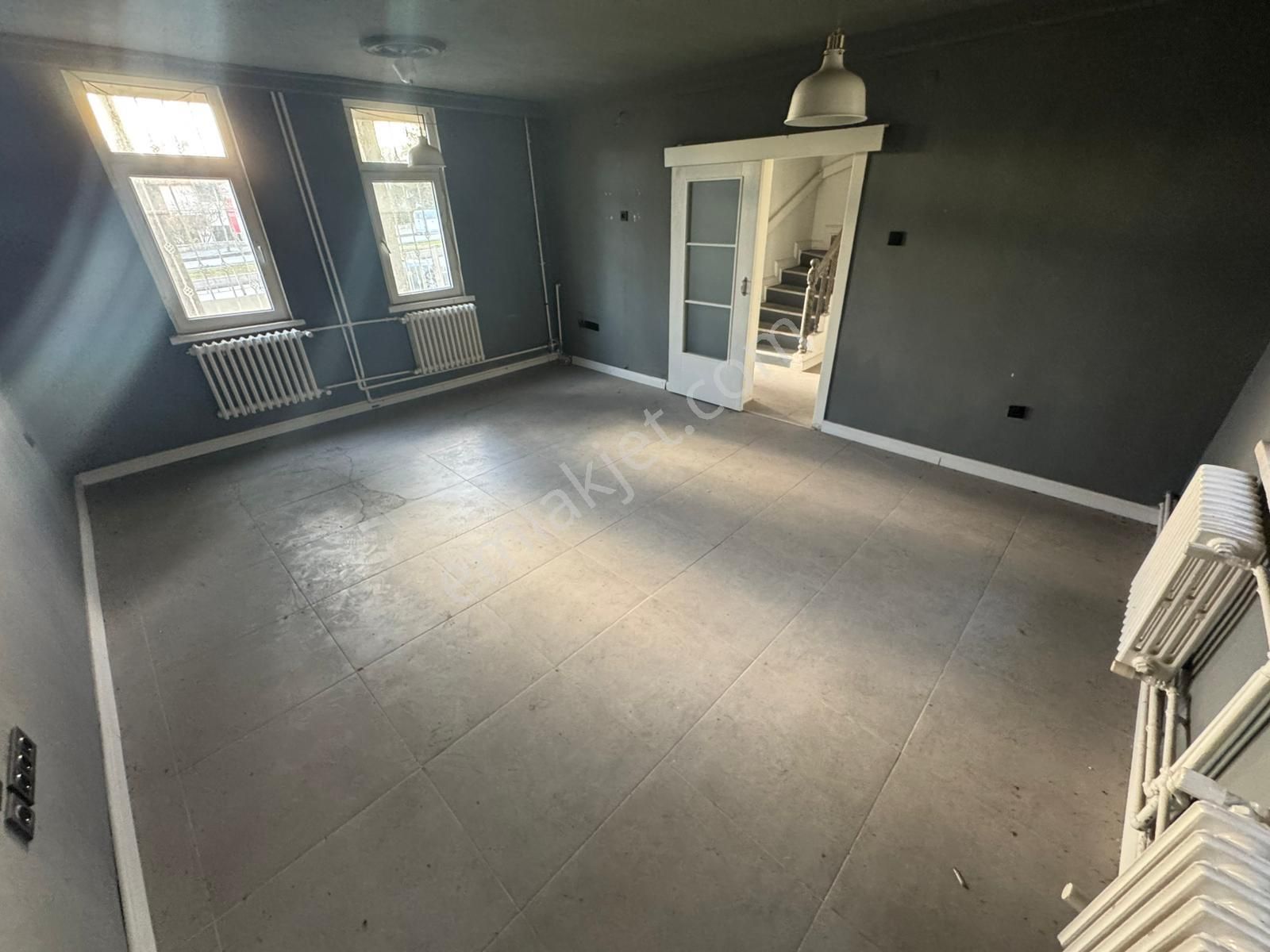 İnönü Mah. Konut Ve Ticariye Uygun Cadde Üzeri 3+1 Müstakil - Görsel 5