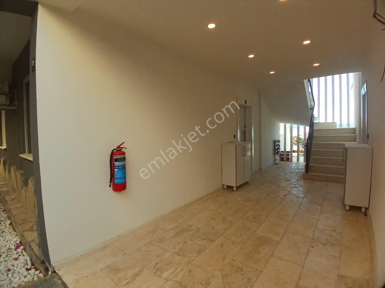 Muhteşem Konumda 1+1 Bahçe Katı Daire - Görsel 24