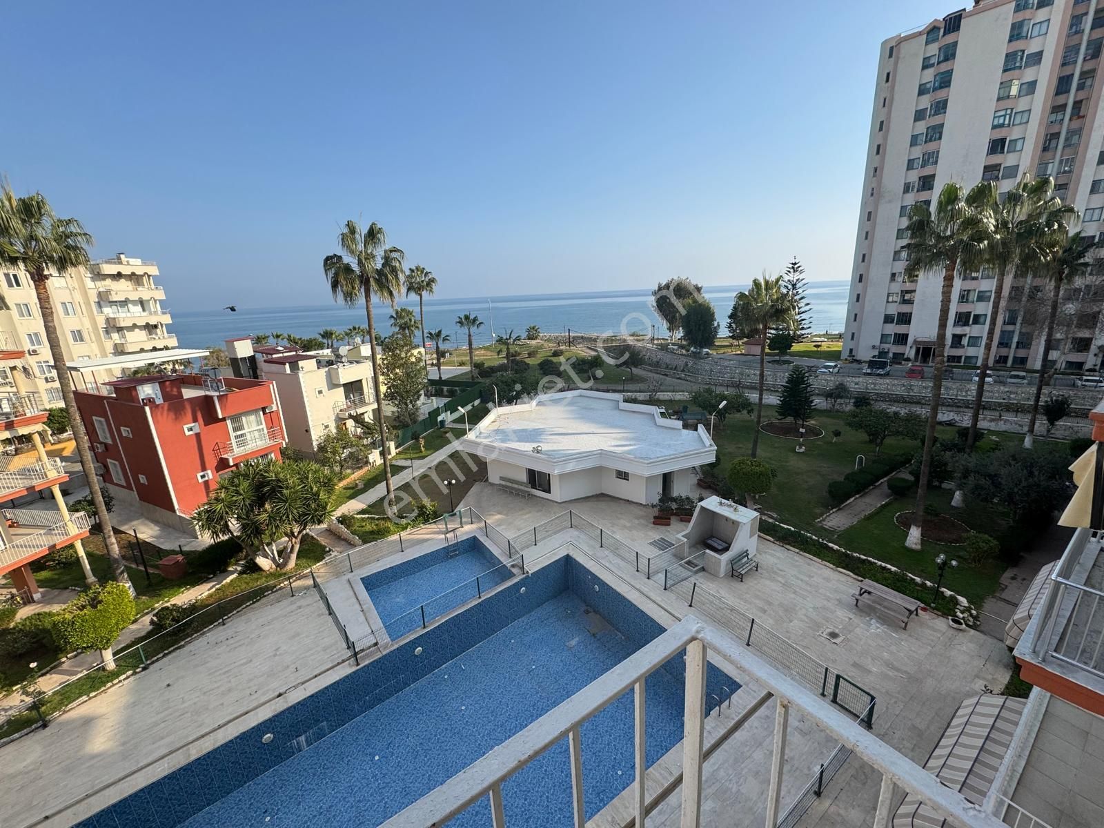 Remax Toros'tan Marmara Sitesi'nde Denize Sıfır Eşyalı 2+1 - Görsel 20