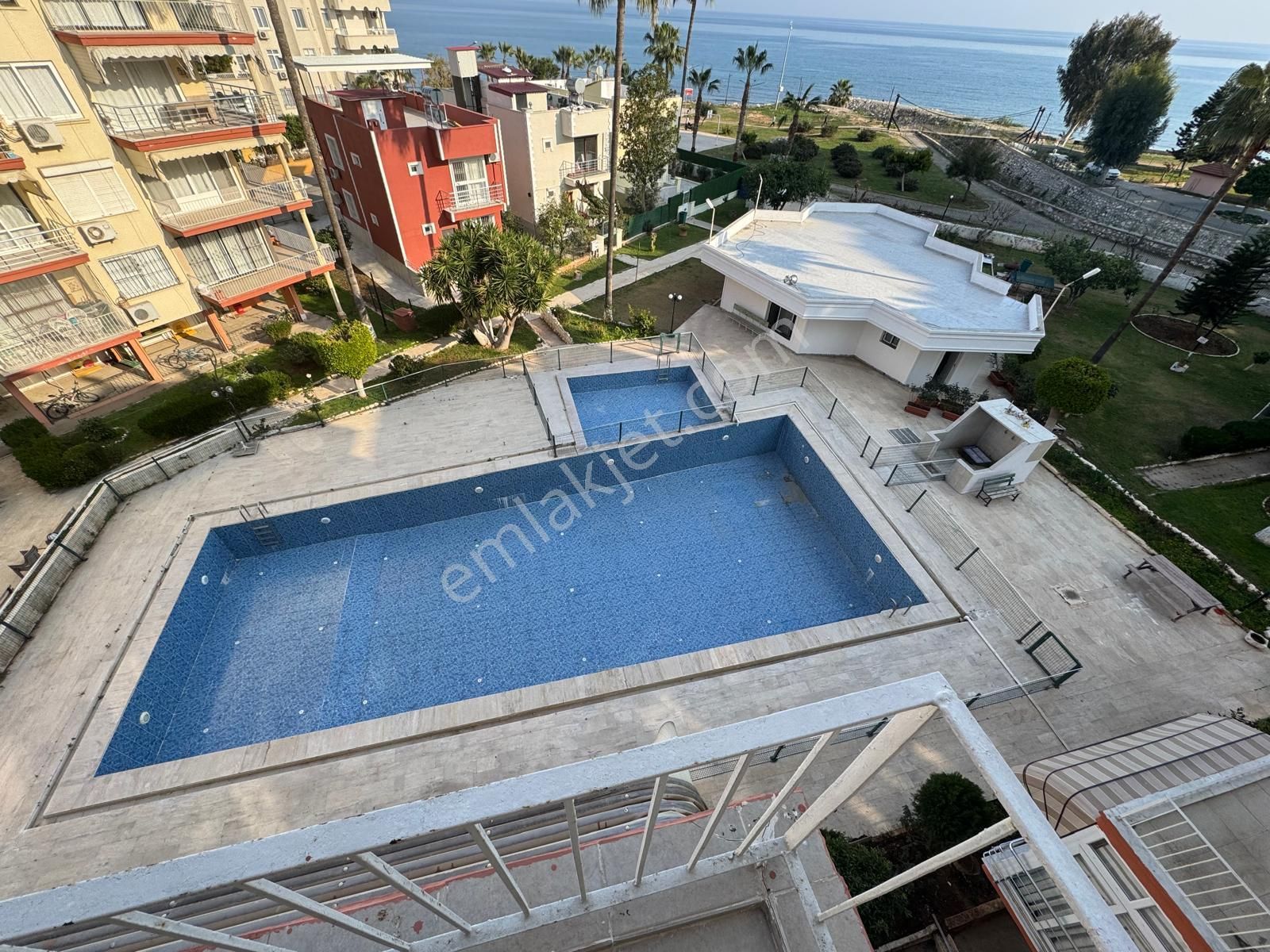 Remax Toros'tan Marmara Sitesi'nde Denize Sıfır Eşyalı 2+1 - Görsel 16