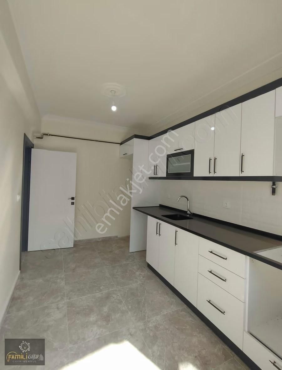 Famili Gayrımenkul Fırsat Daire 2+1 90 M2 Ara Kat Ön Cephe - Görsel 8