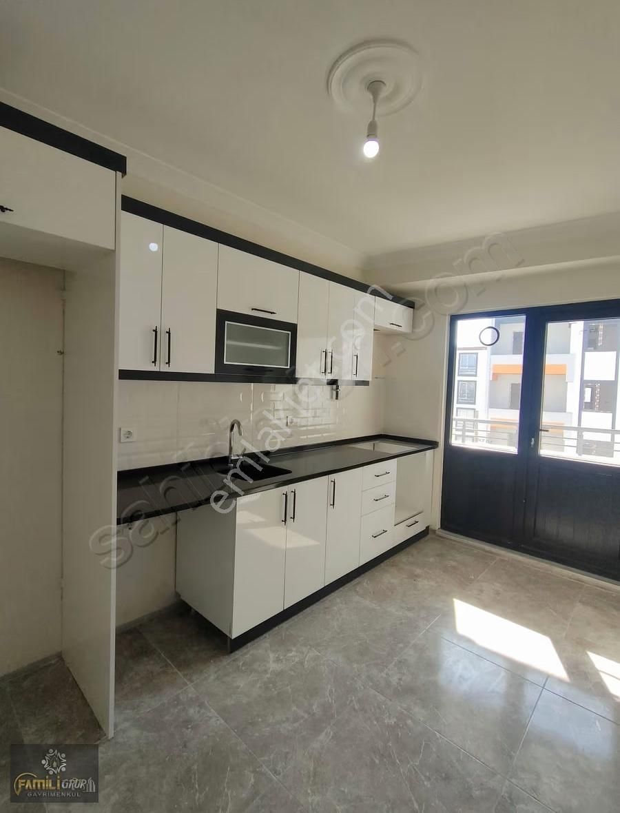 Famili Gayrımenkul Fırsat Daire 2+1 90 M2 Ara Kat Ön Cephe - Görsel 5