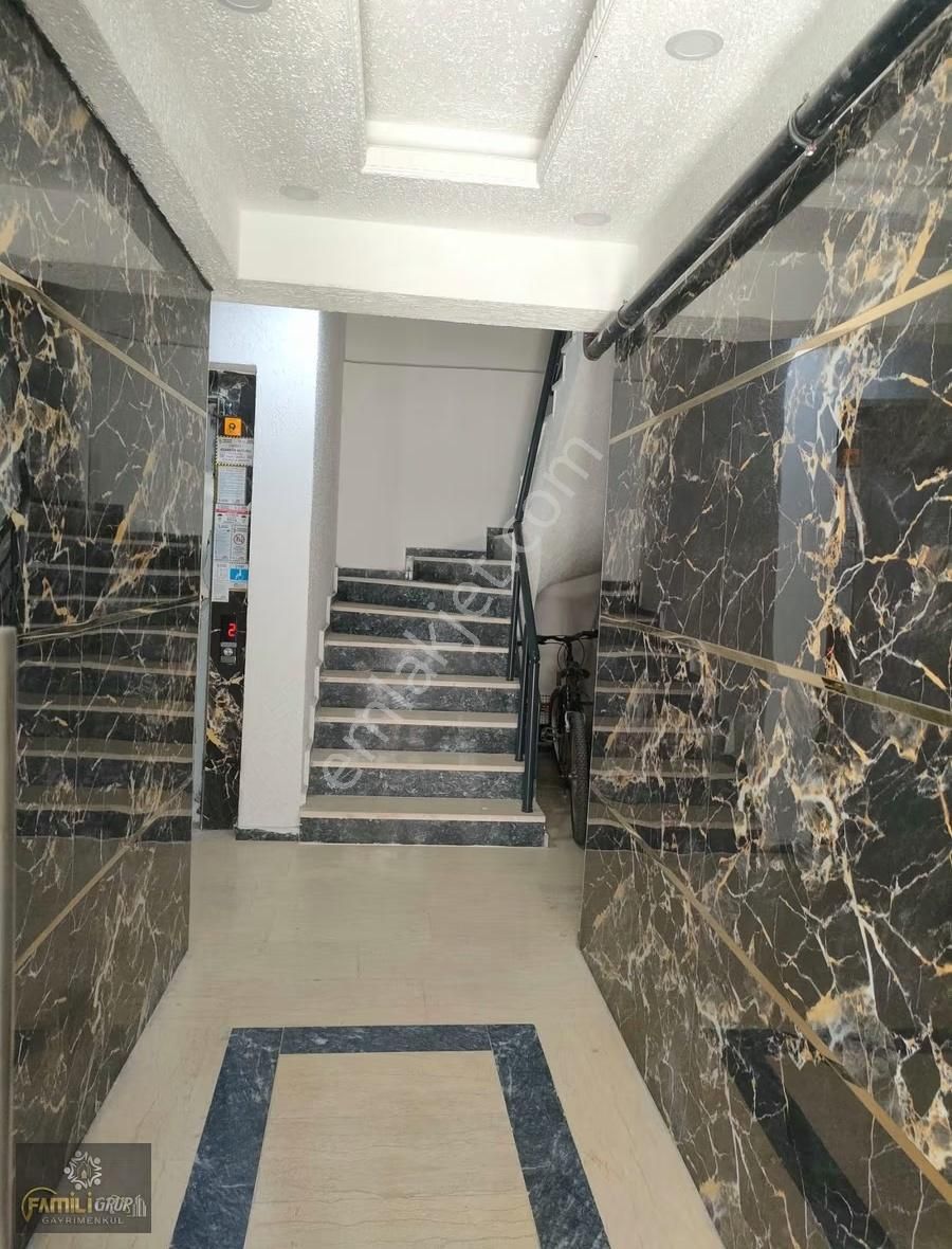 Famili Gayrımenkul Fırsat Daire 2+1 90 M2 Ara Kat Ön Cephe - Görsel 9