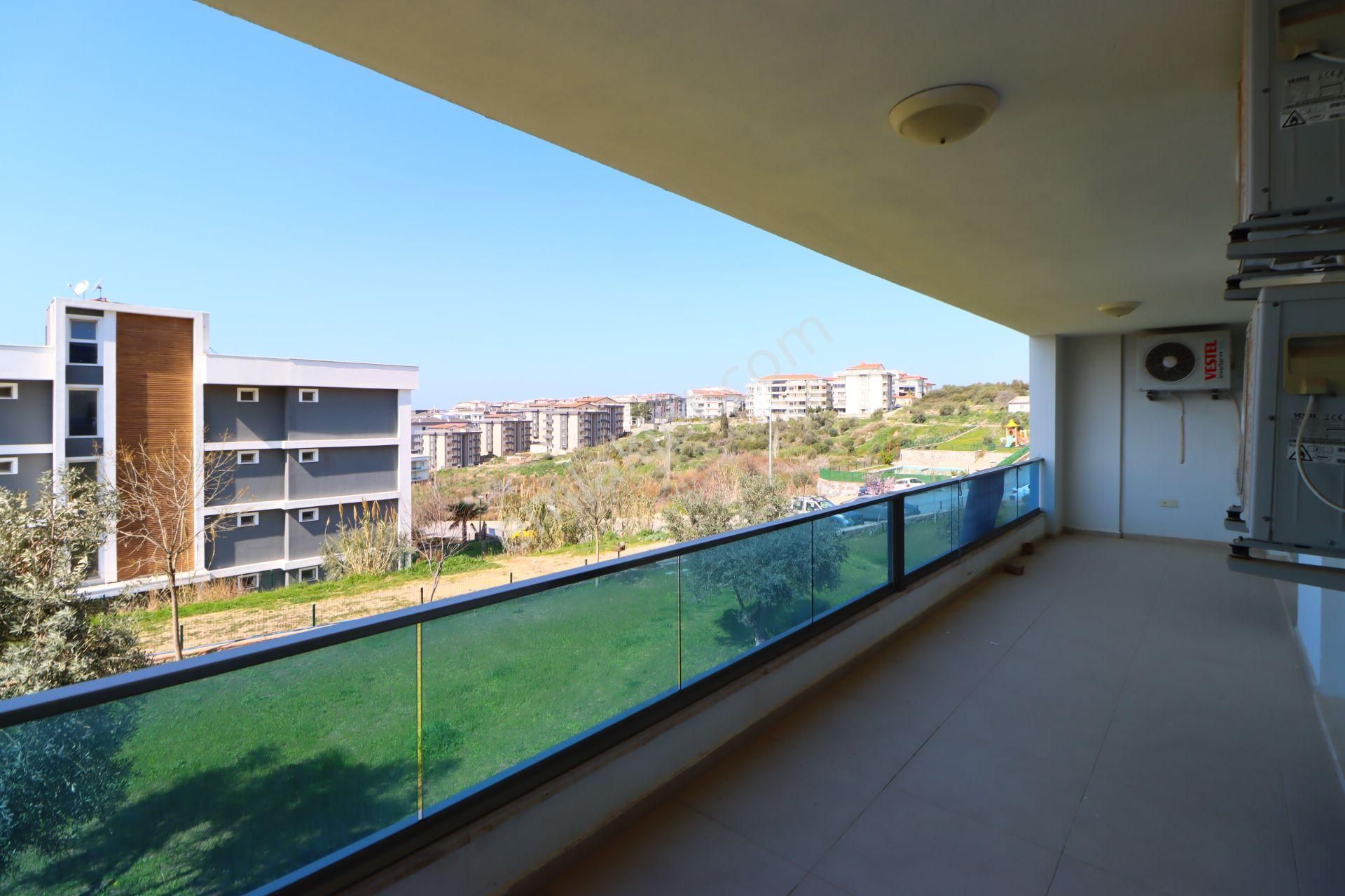 Kuşadası Geniş, Deniz Manzaralı 2+1 Ebeveyn Banyolu..satılık.. - Görsel 14