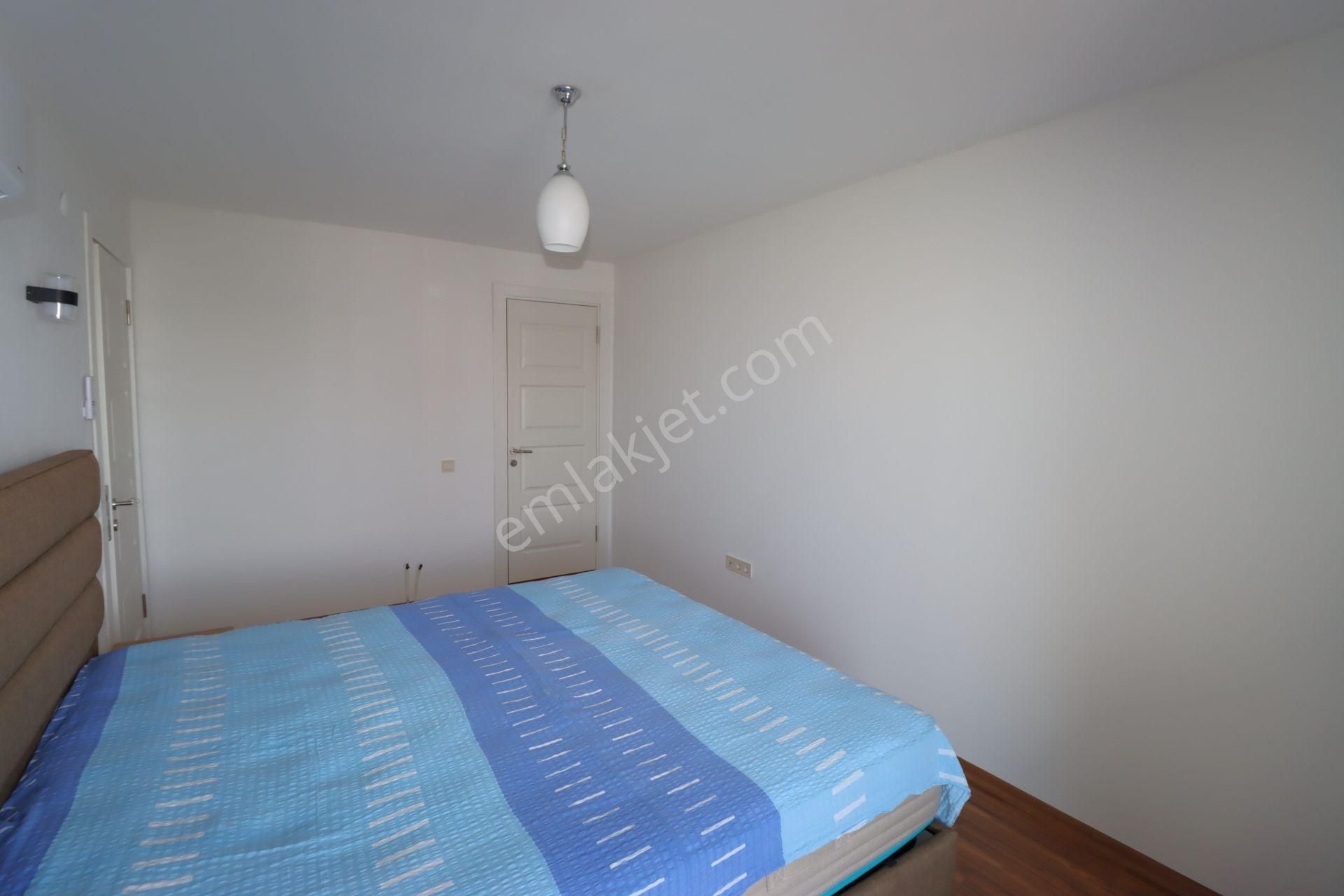 Kuşadası Geniş, Deniz Manzaralı 2+1 Ebeveyn Banyolu..satılık.. - Görsel 18